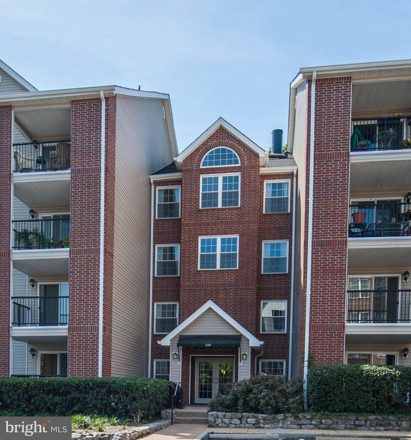 Alexandria, VA 22302,3309 WYNDHAM CIR #1179