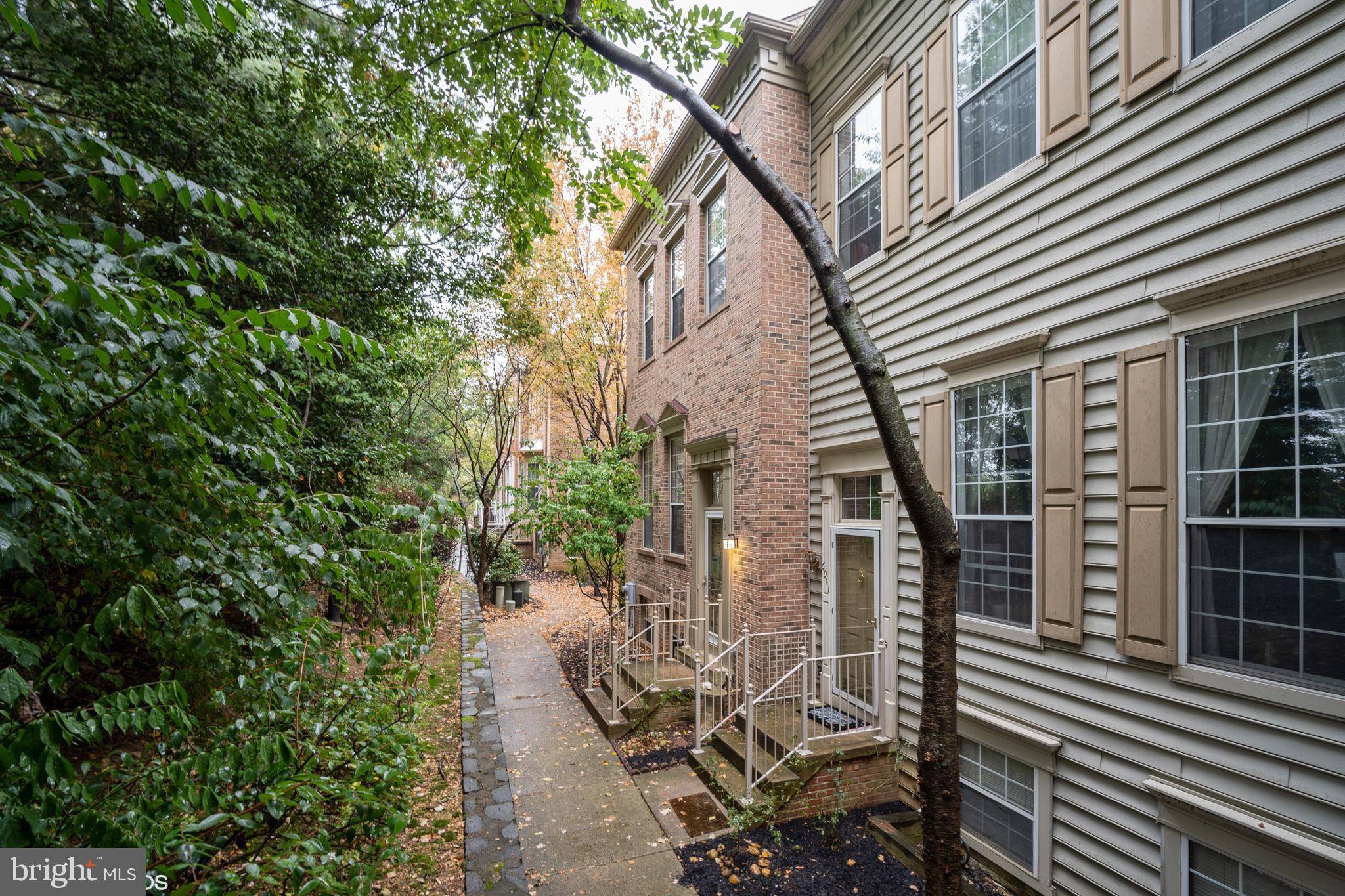 Alexandria, VA 22312,6013 RIDDLE WALK