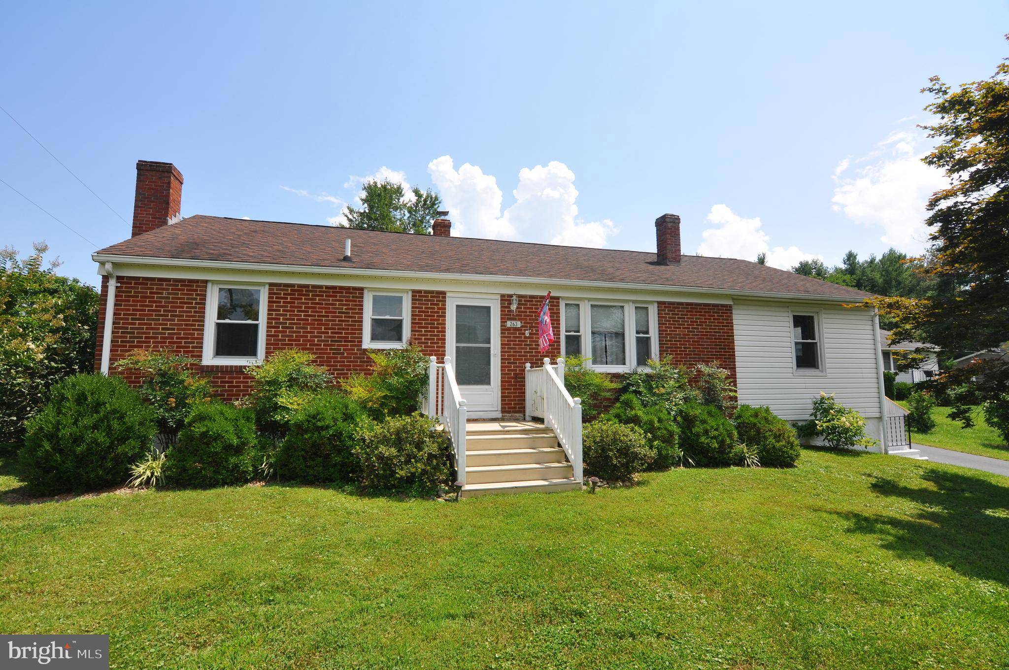 Berryville, VA 22611,263 POSSUM HOLLOW LN