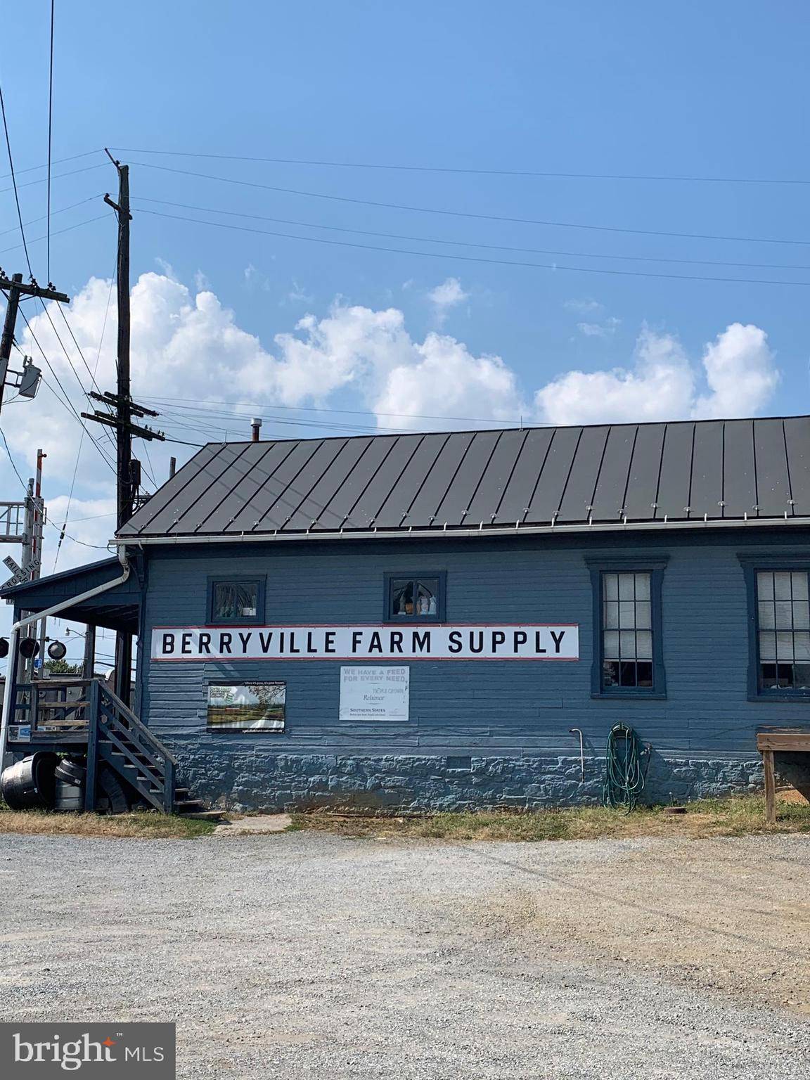 Berryville, VA 22611,400 E MAIN ST