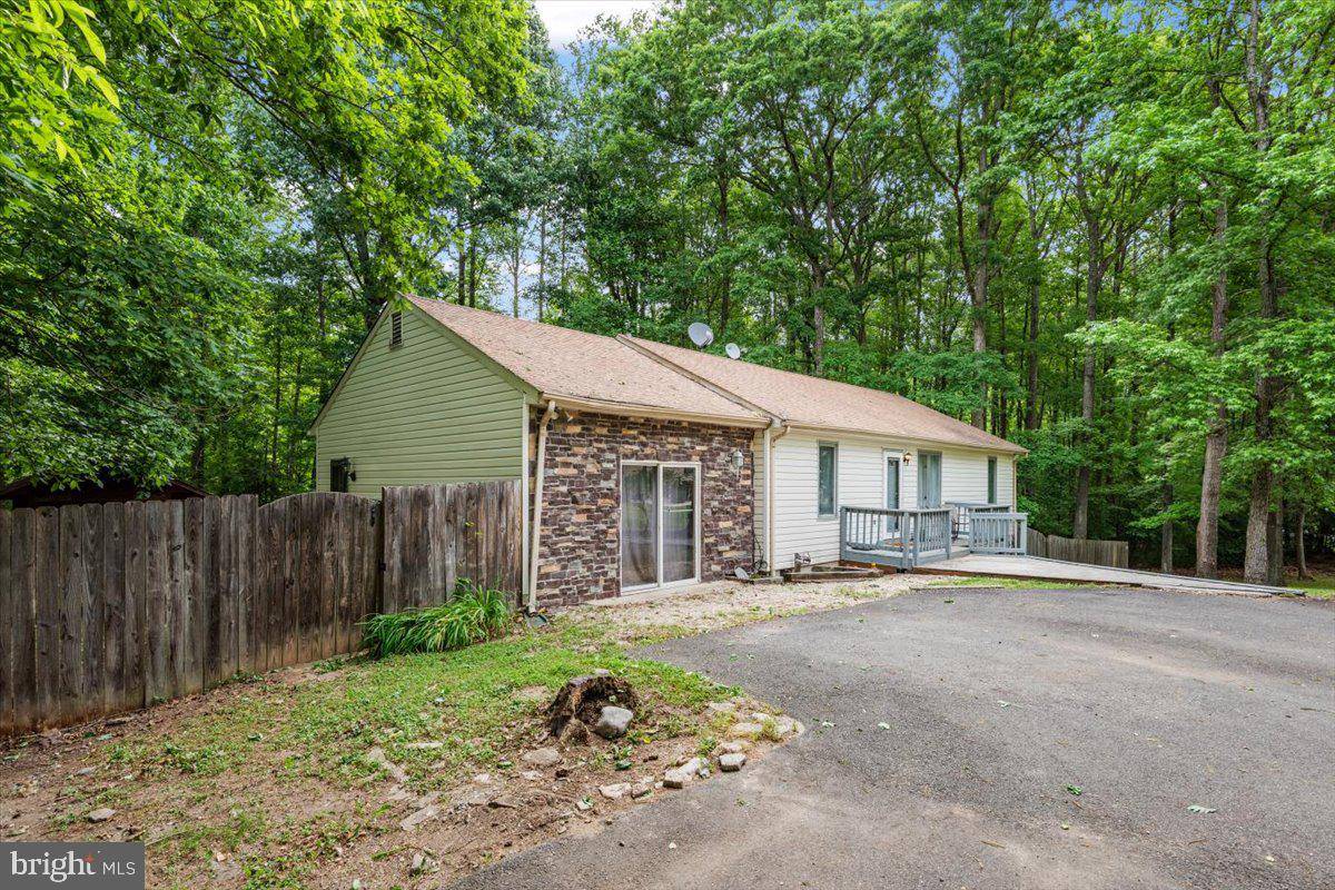 Ruther Glen, VA 22546,938 SWAN LN