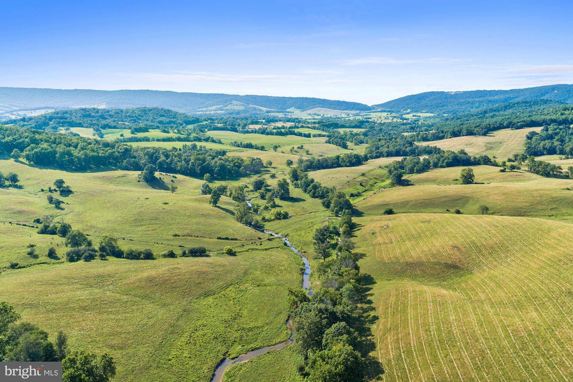 Delaplane, VA 20144,10594 CARR