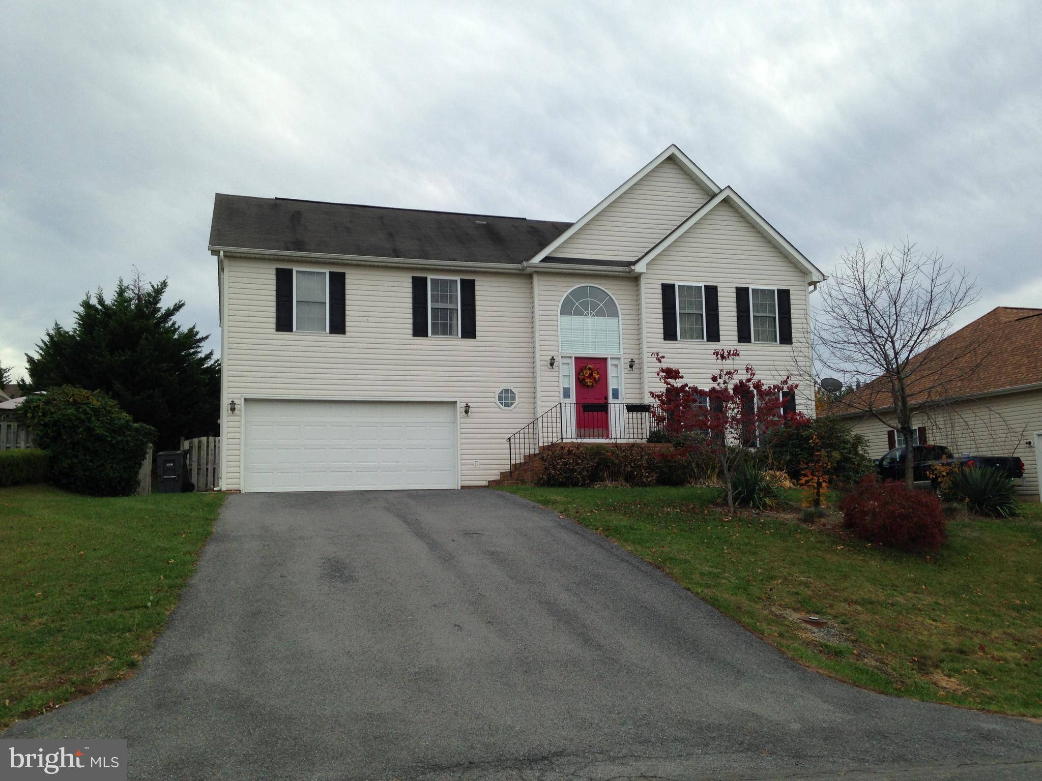 Winchester, VA 22602,220 SENSENY GLEN DR