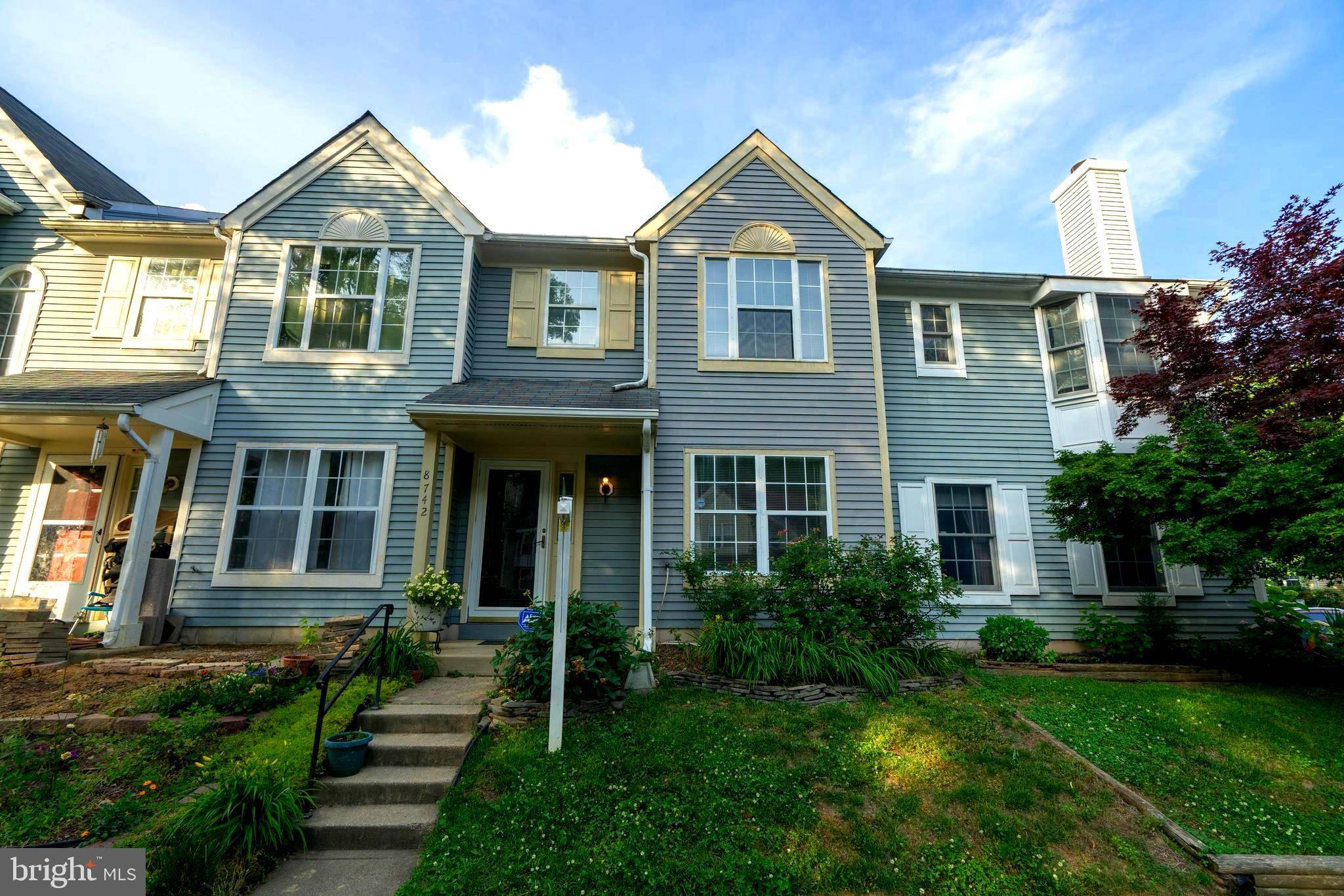 Alexandria, VA 22309,8742 VILLAGE GREEN CT