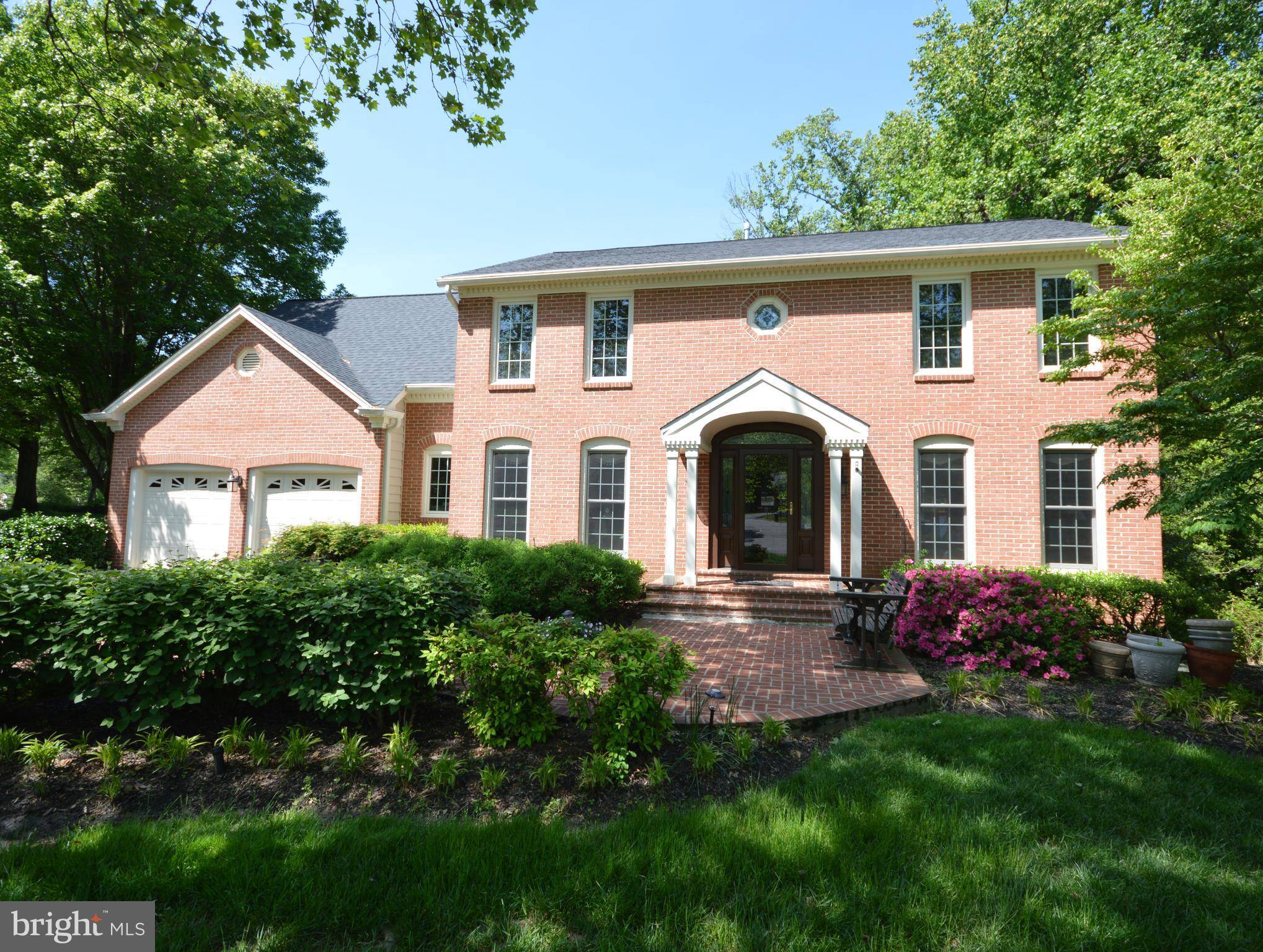 Oakton, VA 22124,2925 OAKTON RIDGE CIR