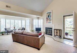 Alexandria, VA 22312,4508-J HAZELTINE CT