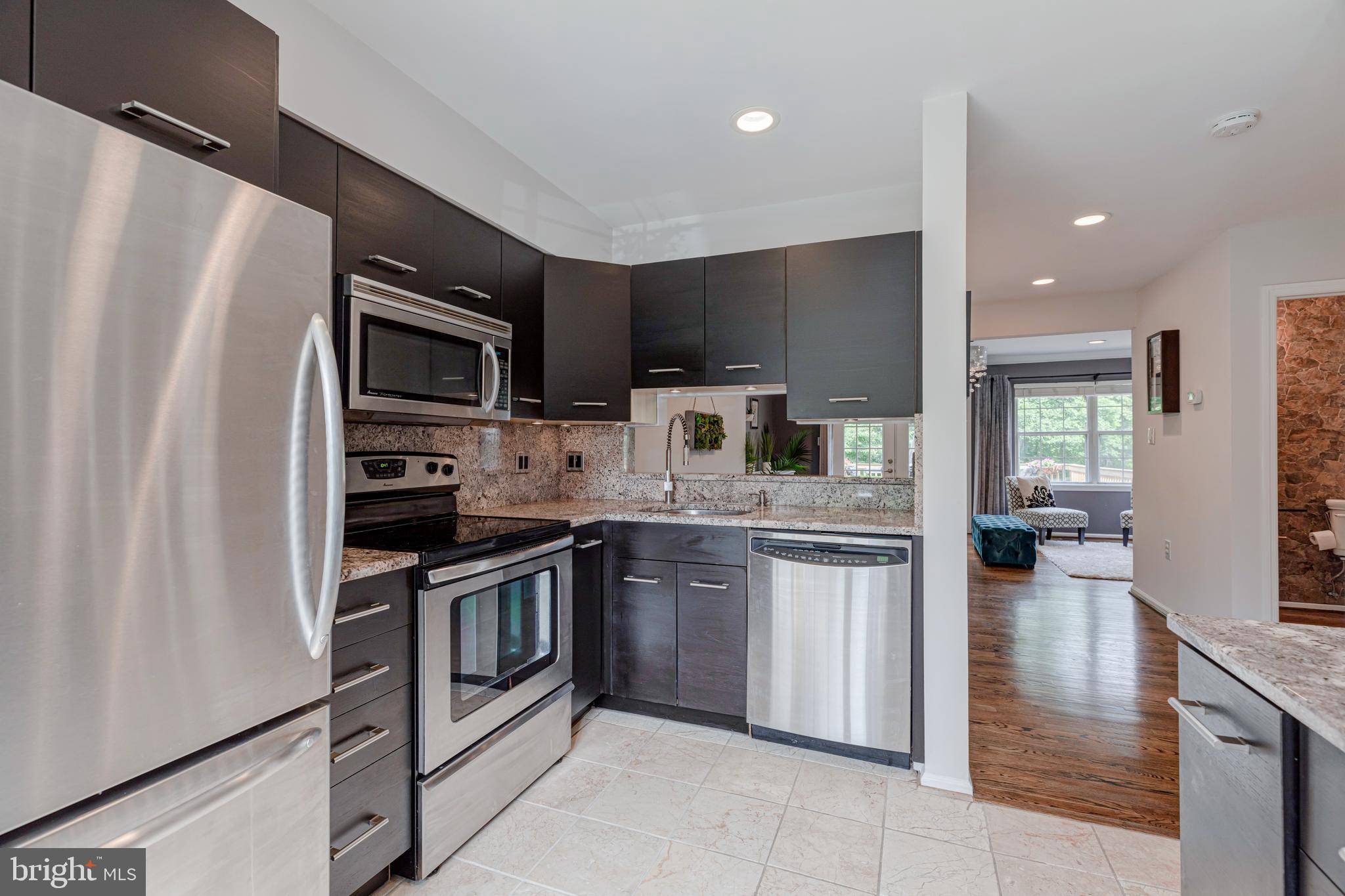 Alexandria, VA 22303,5700 EVERGREEN KNOLL CT