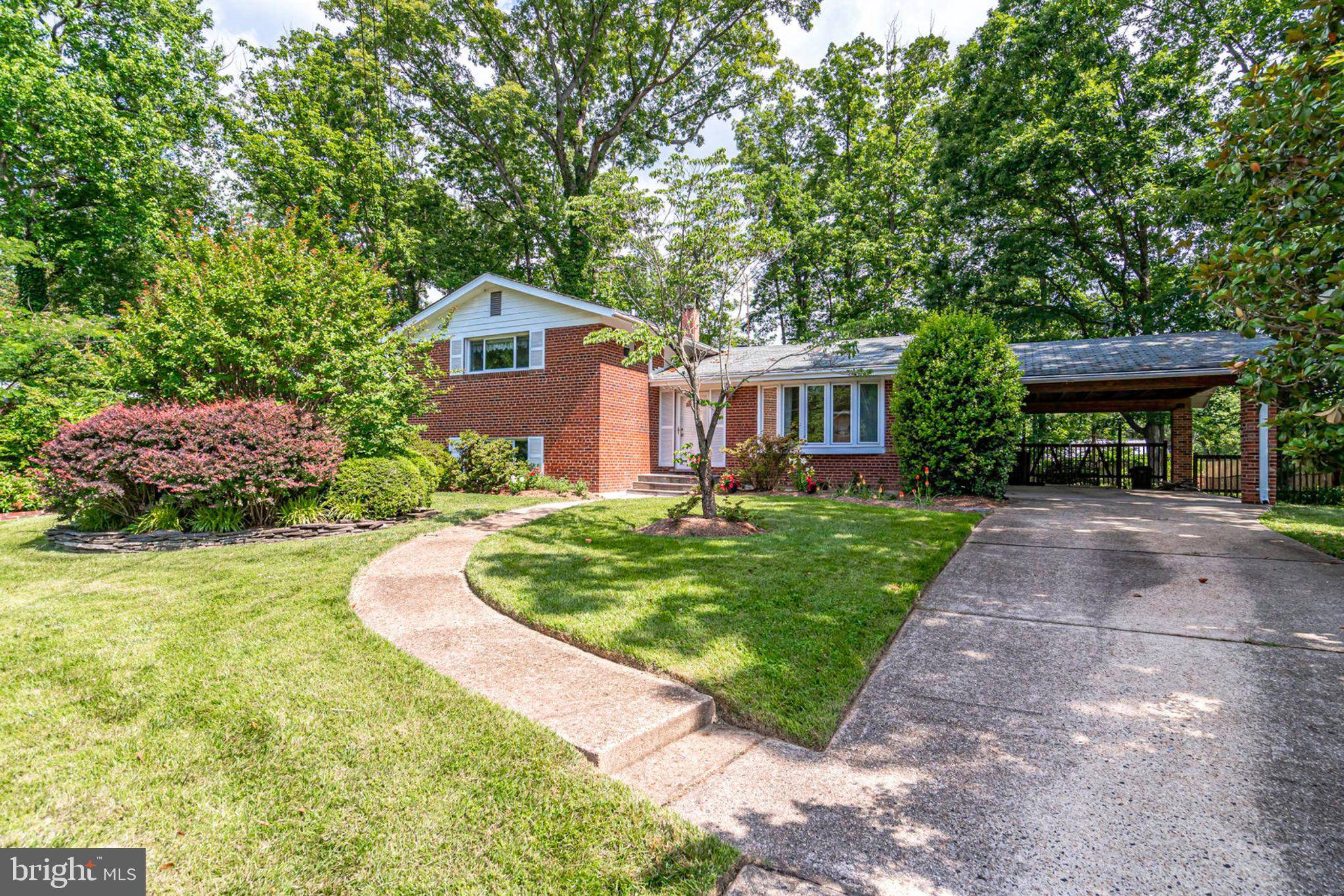 Alexandria, VA 22309,3804 ADRIENNE DR