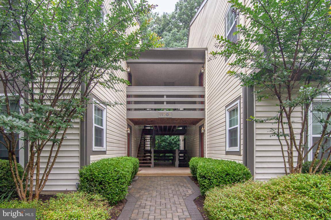 Reston, VA 20191,11701-B KARBON HILL CT #502B