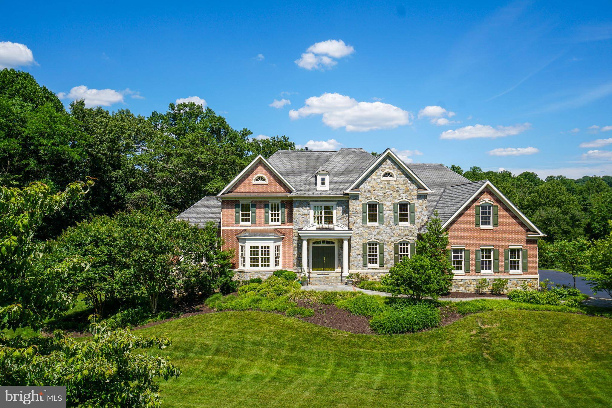 Mclean, VA 22102,1171 WINDROCK DR