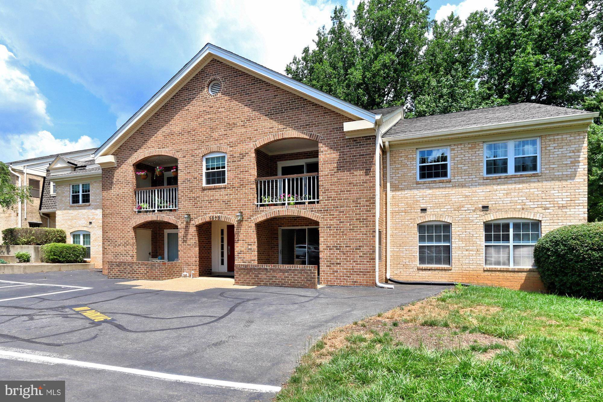 Burke, VA 22015,5809 COVE LANDING RD #204