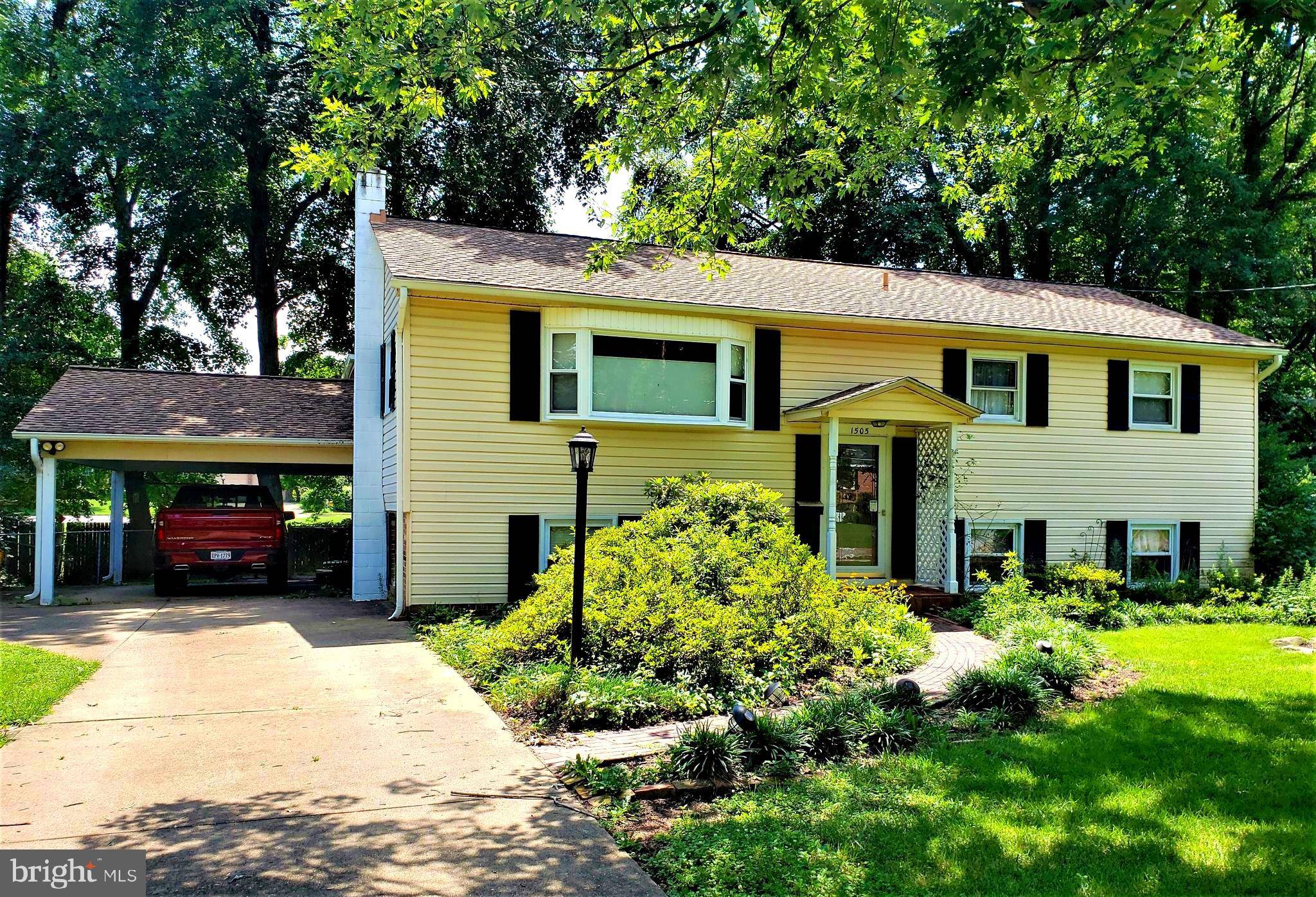 Alexandria, VA 22308,1505 COOL SPRING DR