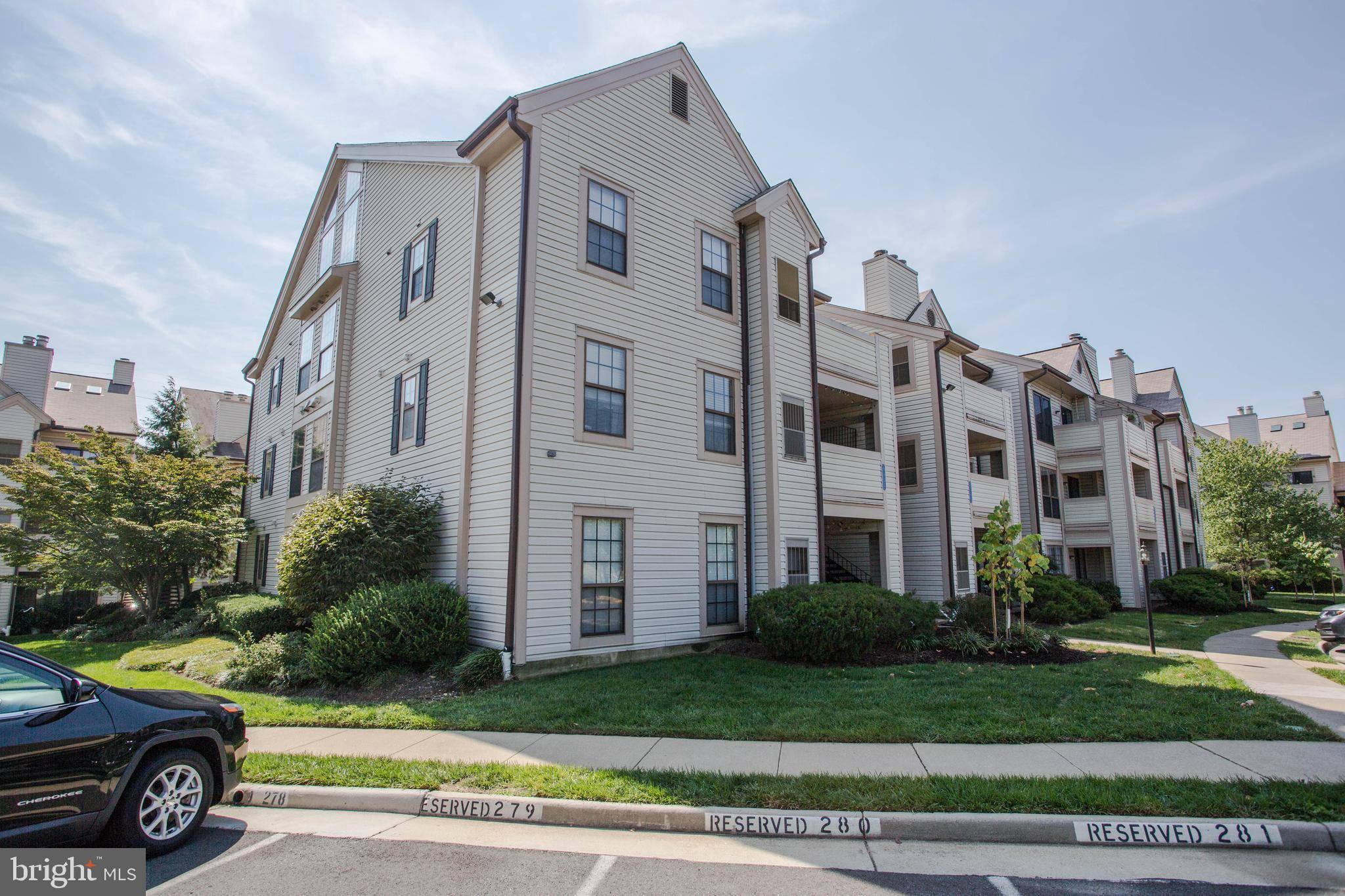 Alexandria, VA 22310,6935-E MARY CAROLINE CIR #E