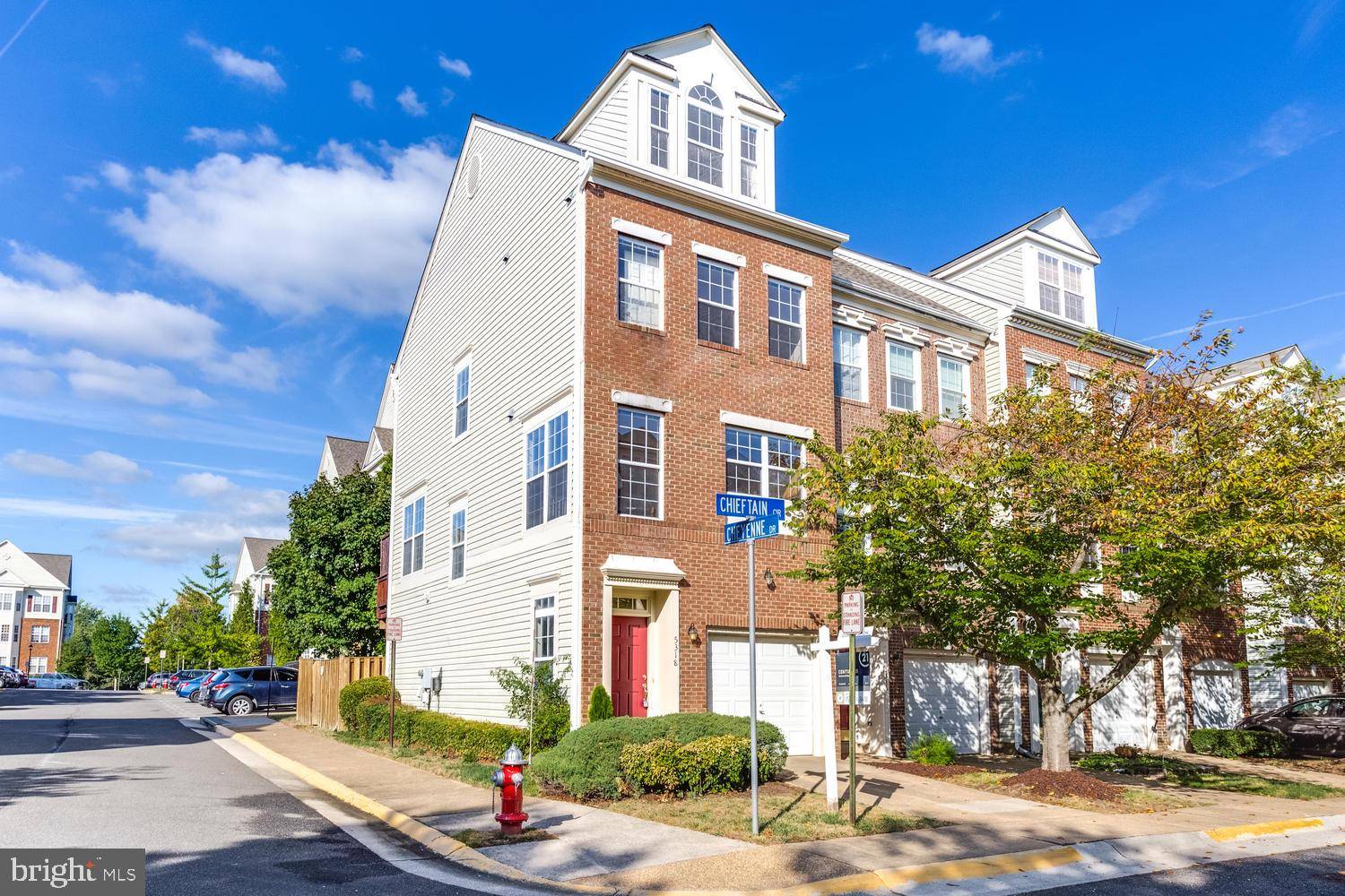 Alexandria, VA 22312,5318 CHIEFTAIN CIR