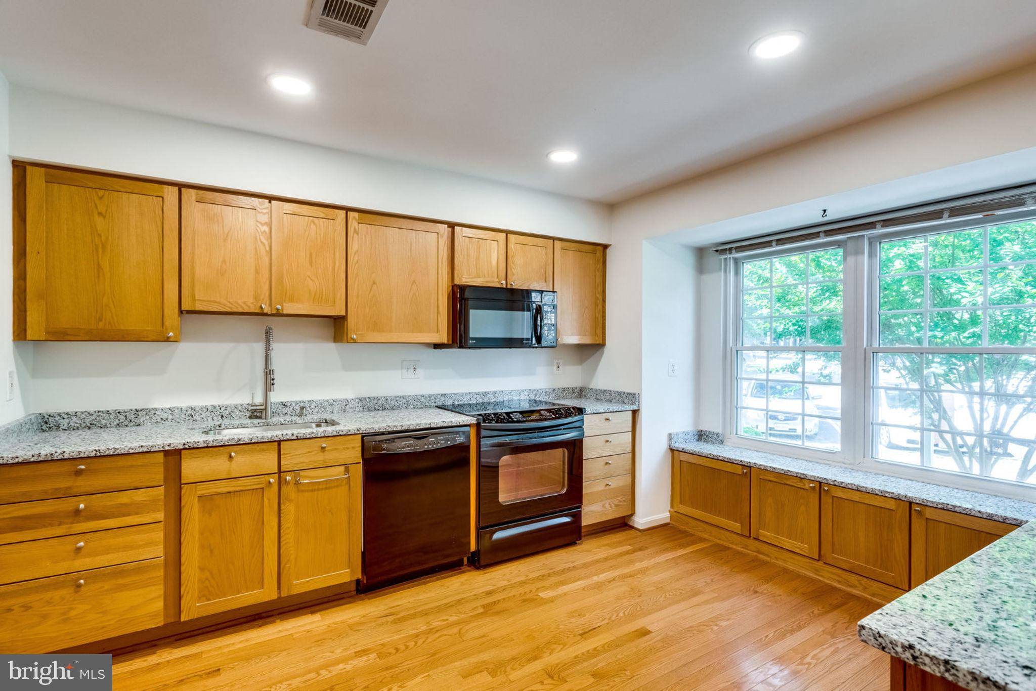 Alexandria, VA 22310,5939 HEATHERWOOD CT