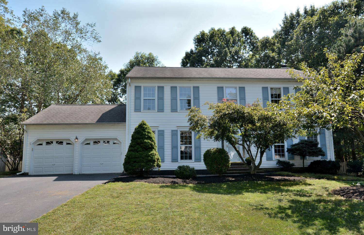 Clifton, VA 20124,6203 MAPLE RUN CT