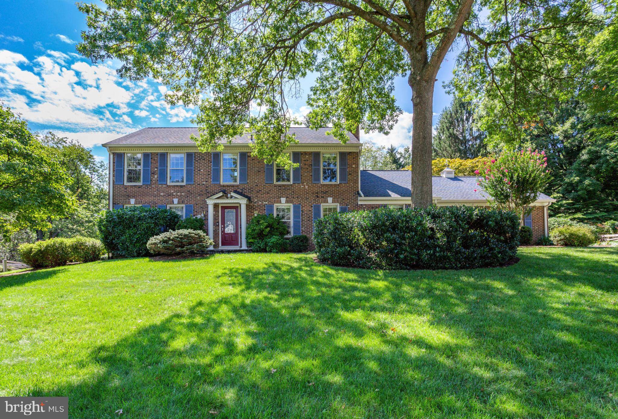 Vienna, VA 22181,10023 LOCHNESS CT