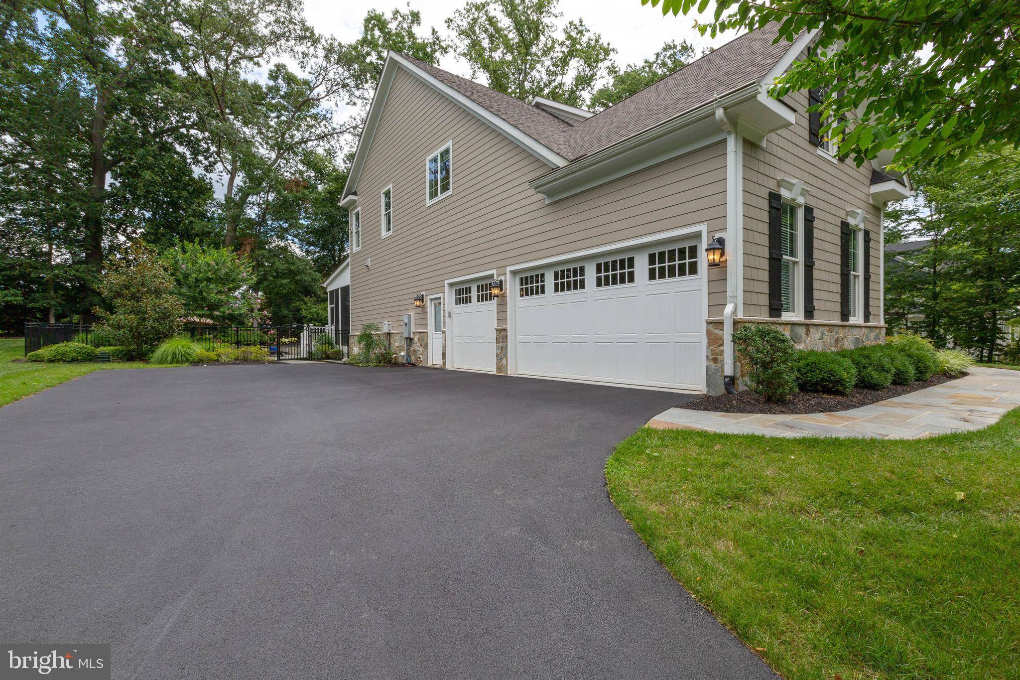 Oakton, VA 22124,3003 WEBER PL