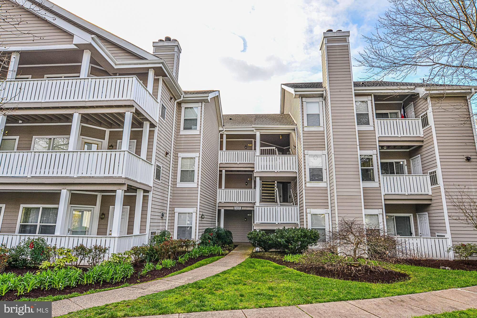 Centreville, VA 20121,14325 CLIMBING ROSE WAY #202