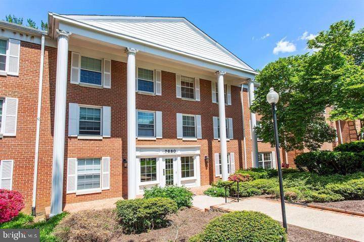 Mclean, VA 22102,7680 TREMAYNE PL #102