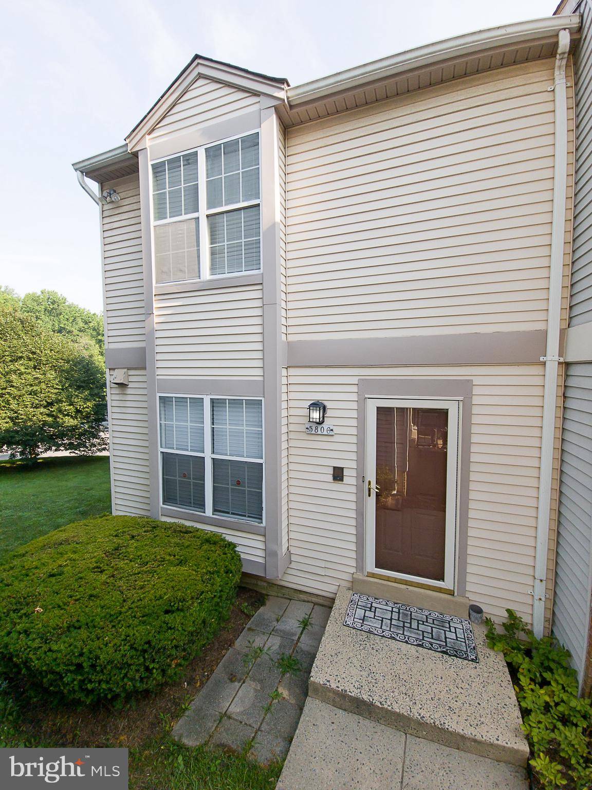 Burke, VA 22015,5806 BRIDGETOWN CT #11