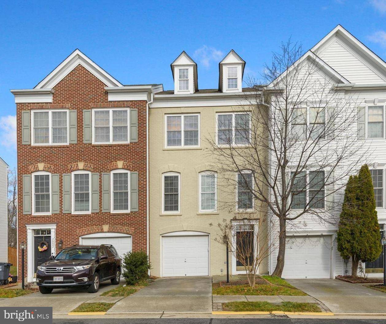 Herndon, VA 20171,2450 TERRA COTTA CIR