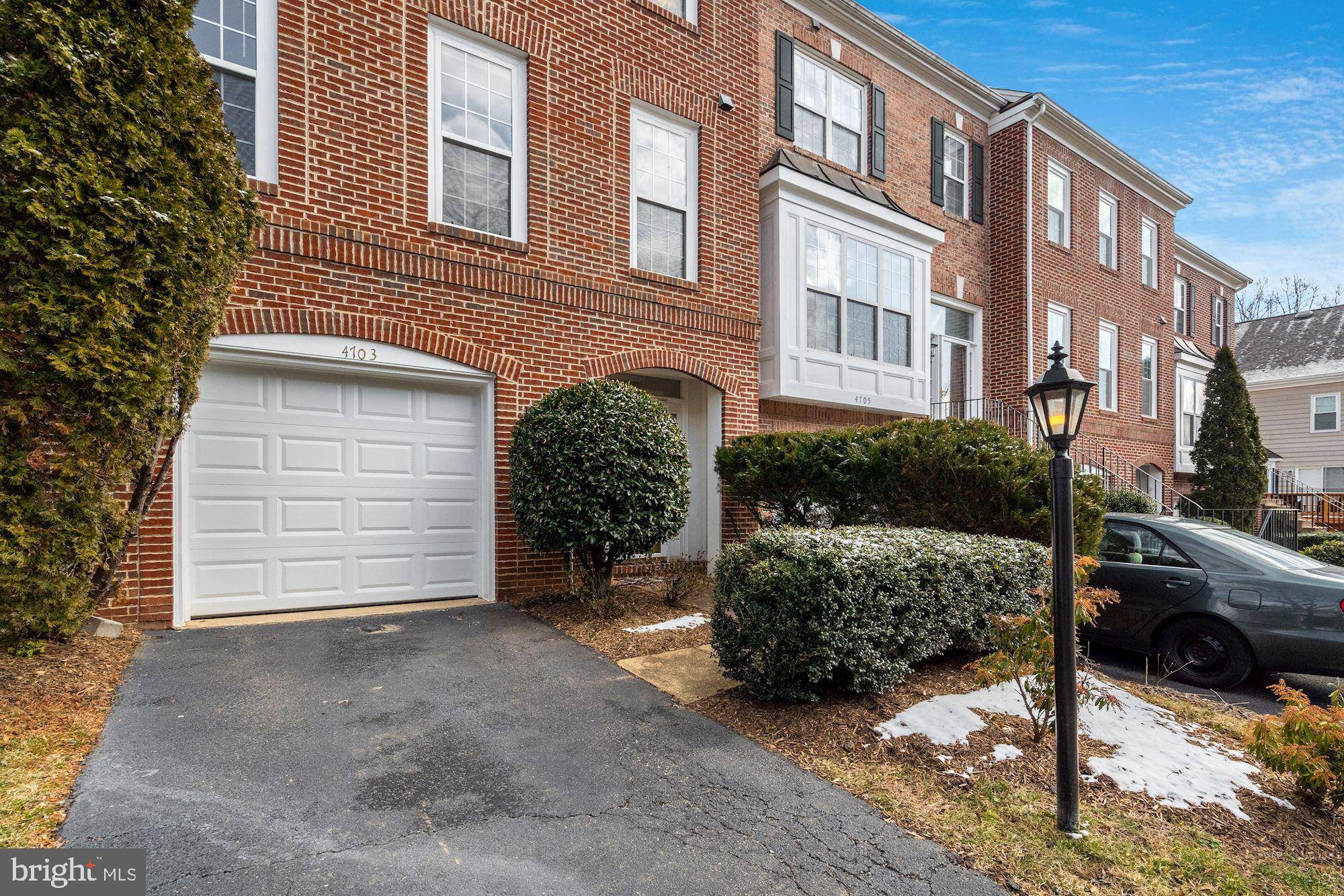 Fairfax, VA 22030,4703 CARONIA WAY