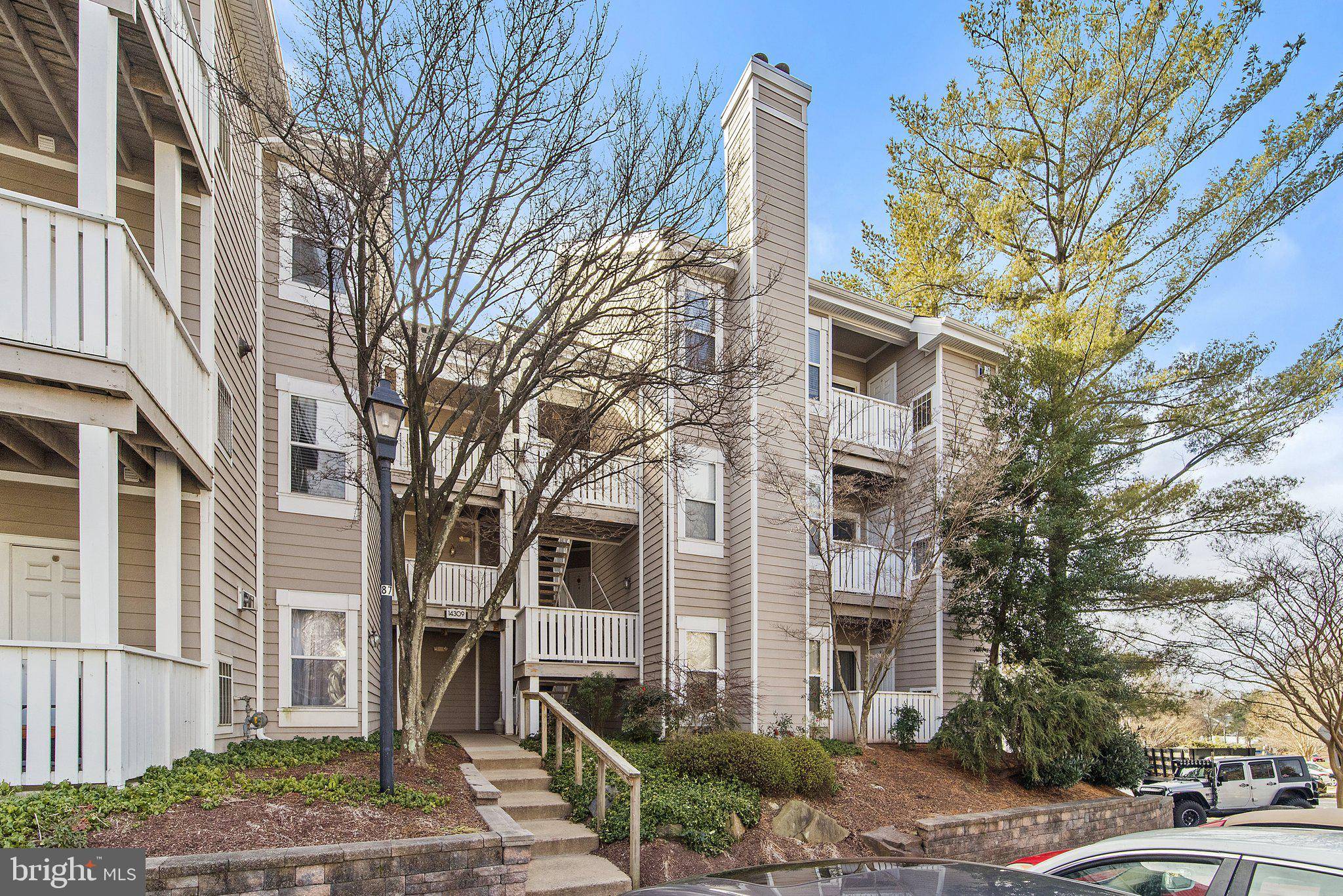 Centreville, VA 20121,14309 CLIMBING ROSE WAY #201