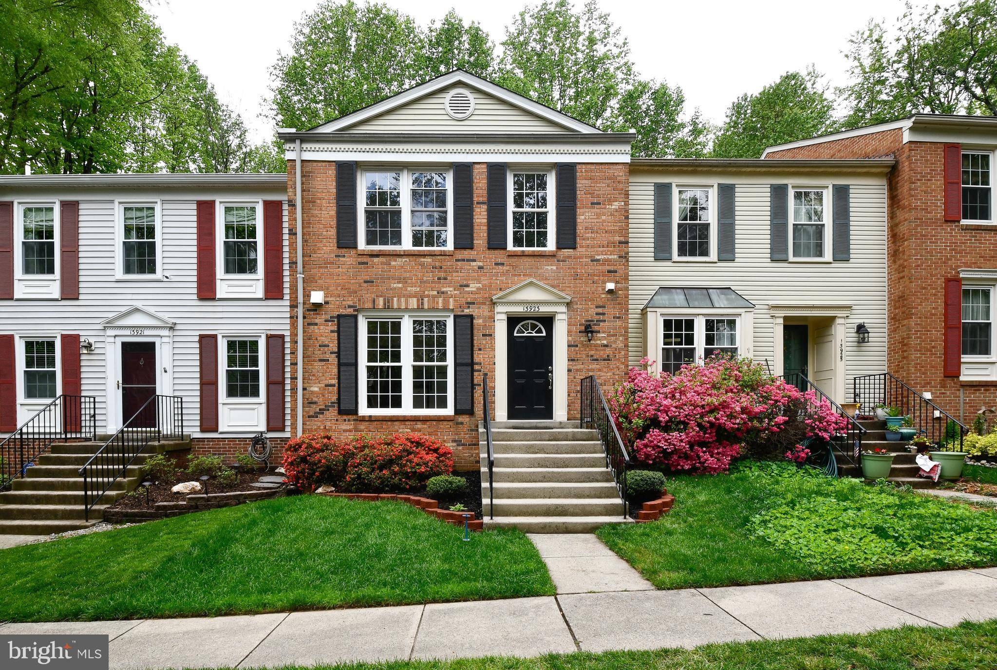 Centreville, VA 20121,13923 WOODS RUN CT