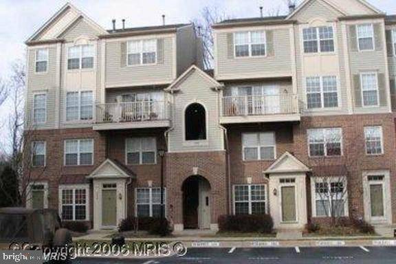 Alexandria, VA 22310,5950 KIMBERLY ANNE WAY #5950-301