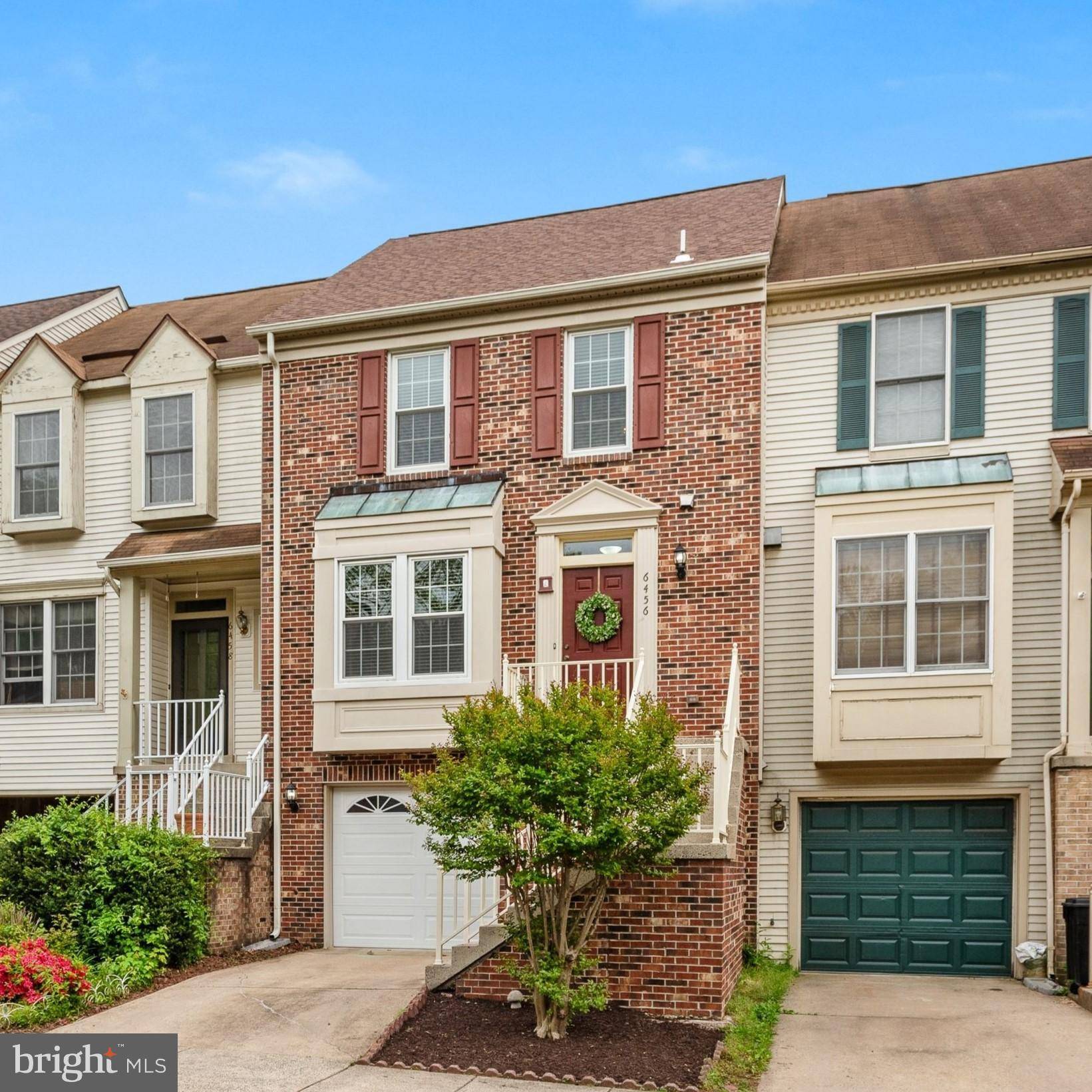 Centreville, VA 20121,6456 SELBY CT