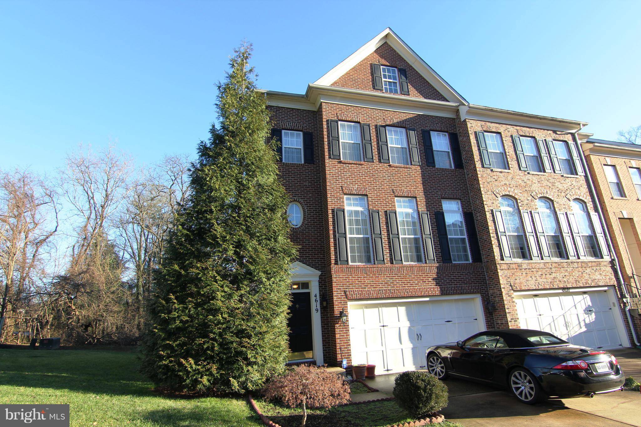 Annandale, VA 22003,4619 ASPEN HILL CT