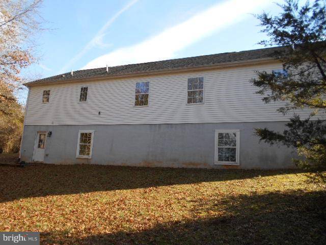 Louisa, VA 23093,90 PIMLICO LN