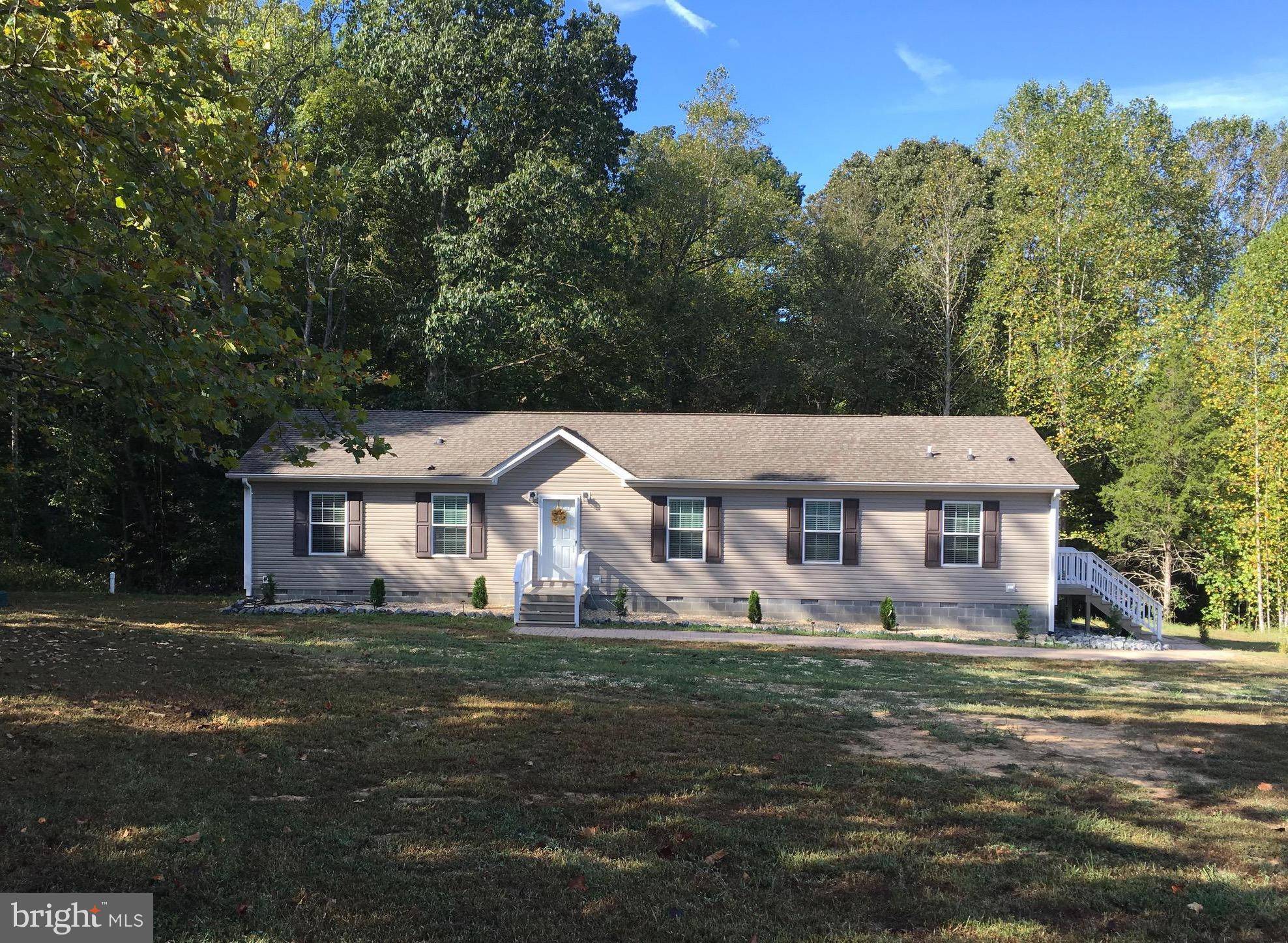 Louisa, VA 23093,499 HARNESS LN