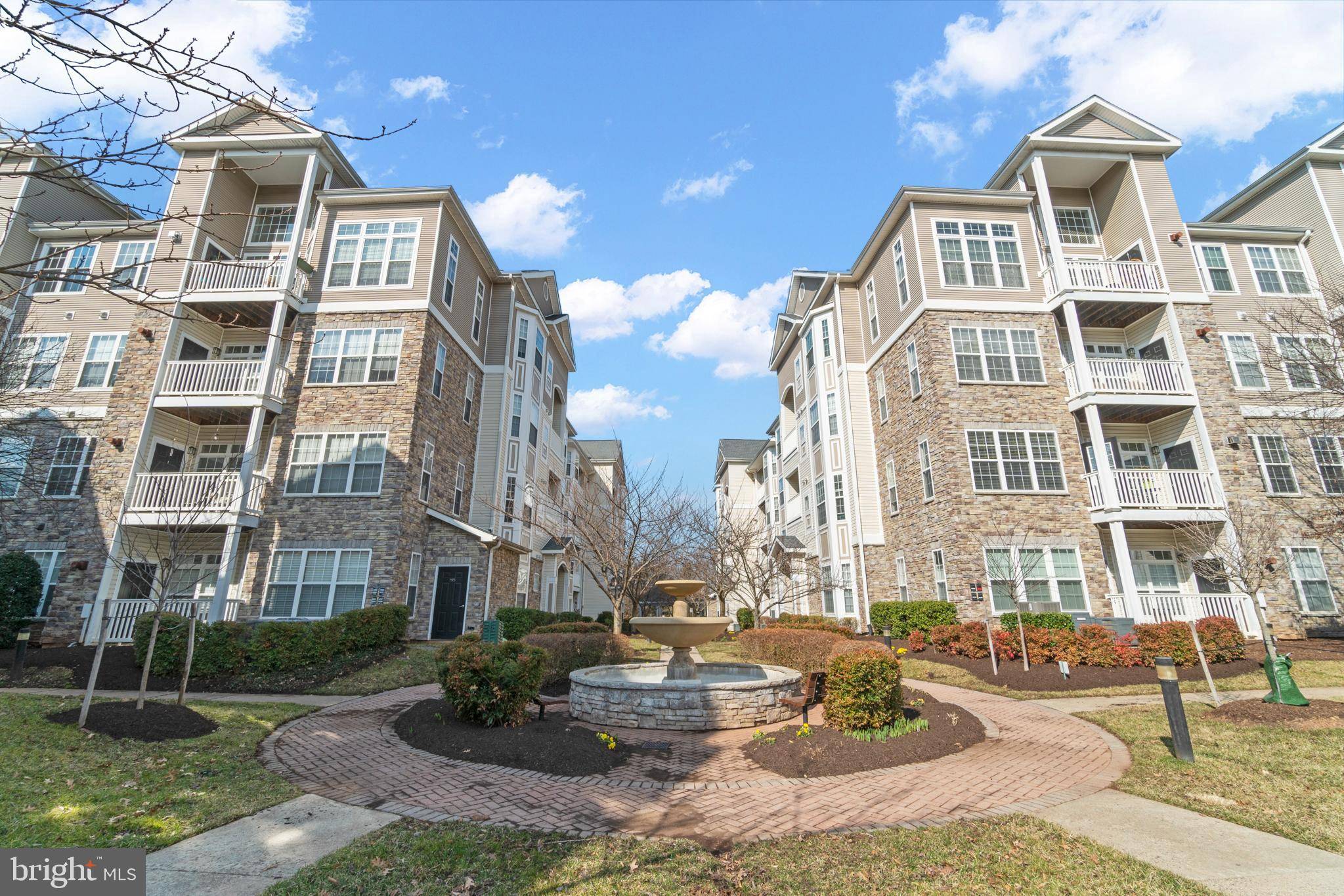 Leesburg, VA 20175,506 SUNSET VIEW TER SE #402