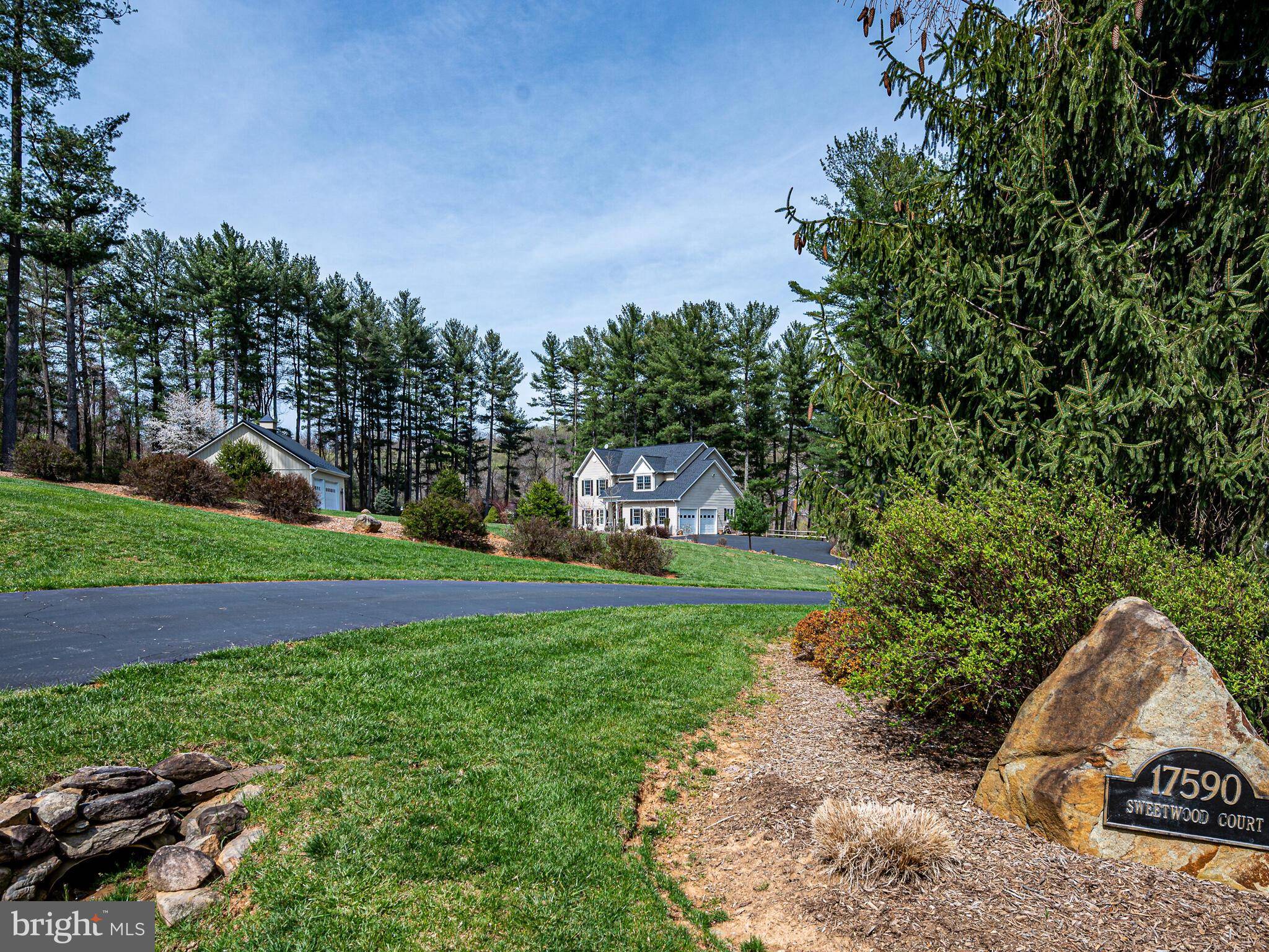 Round Hill, VA 20141,17590 SWEETWOOD CT