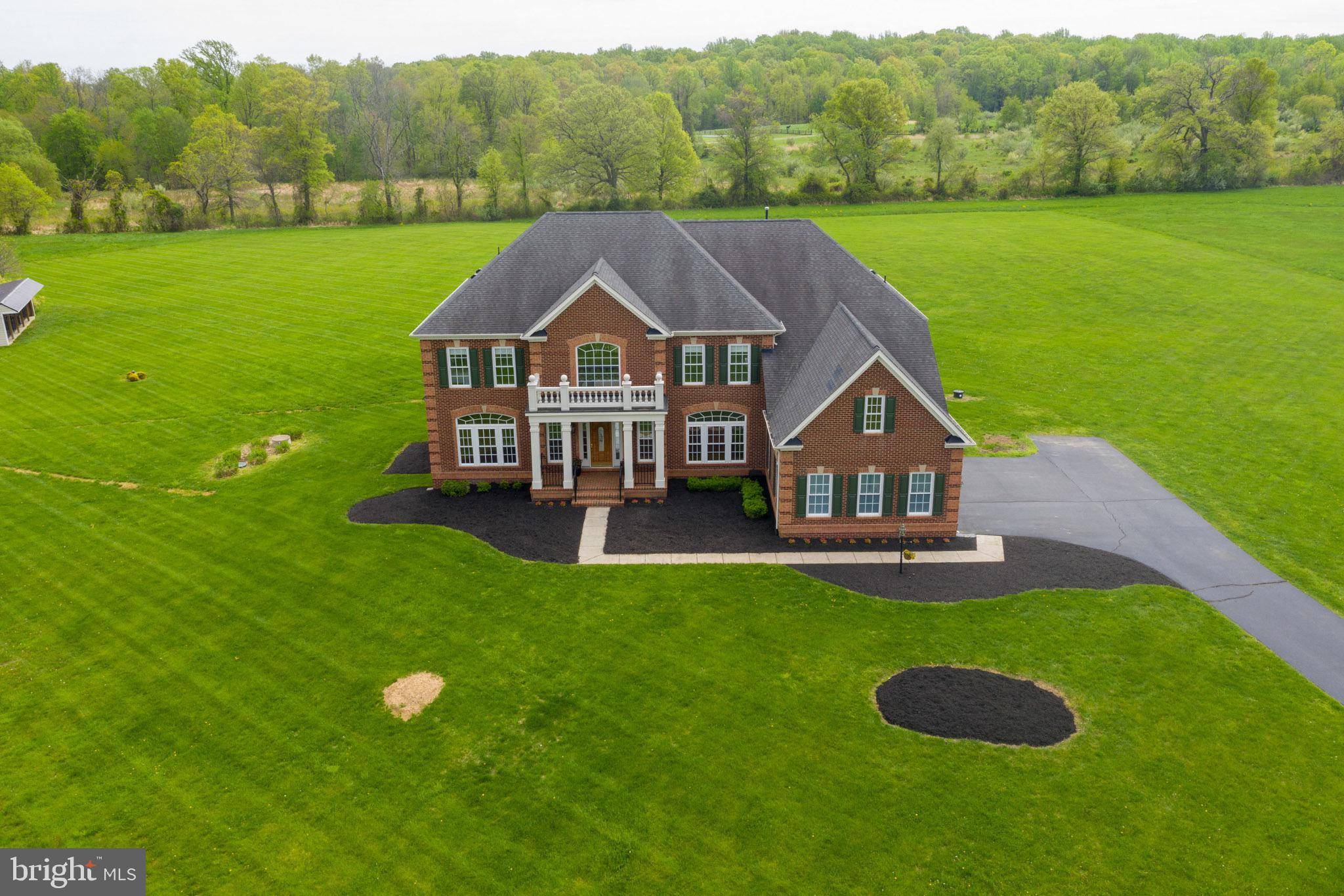 Round Hill, VA 20141,35475 GLENCOE CT