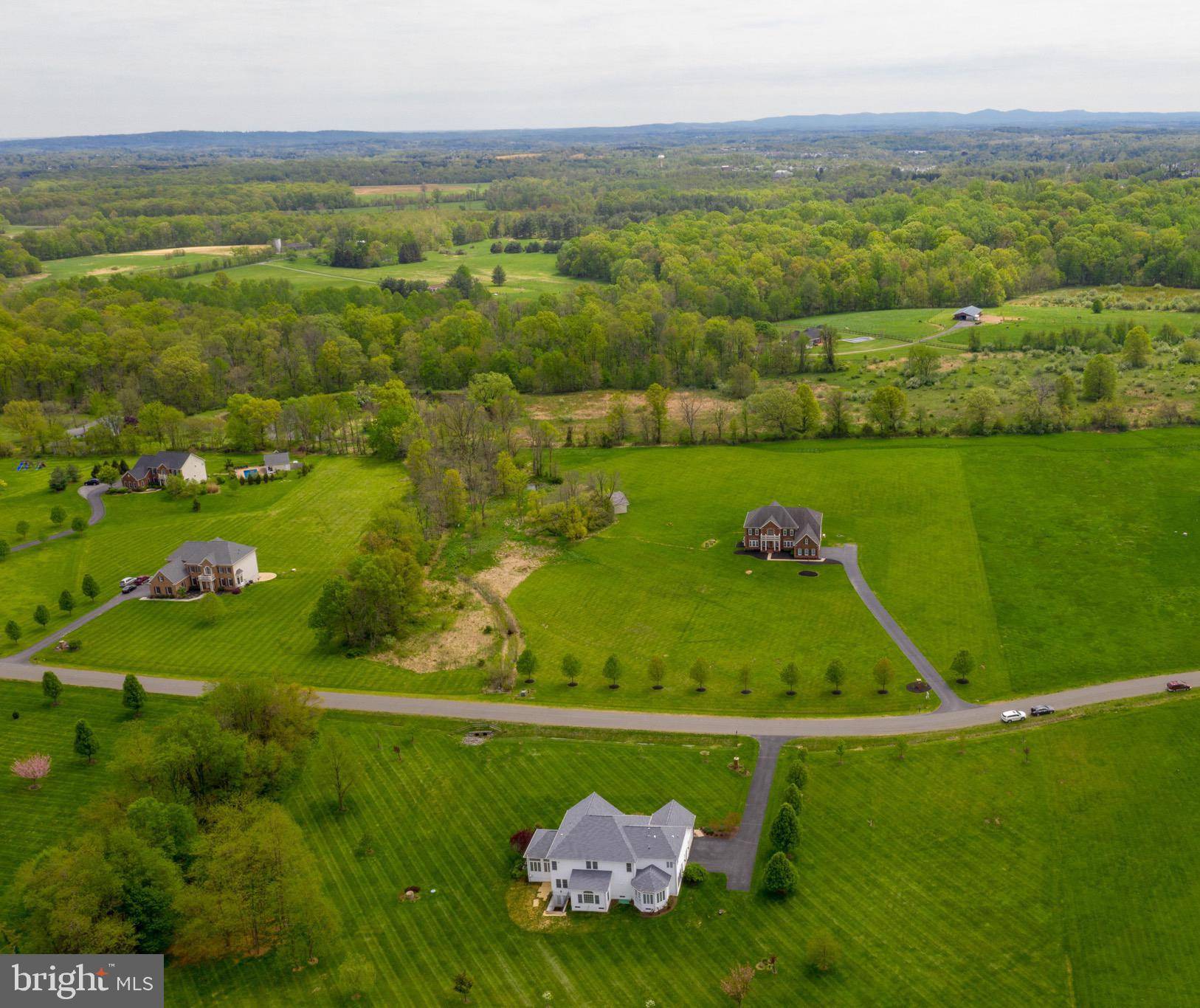 Round Hill, VA 20141,35475 GLENCOE CT