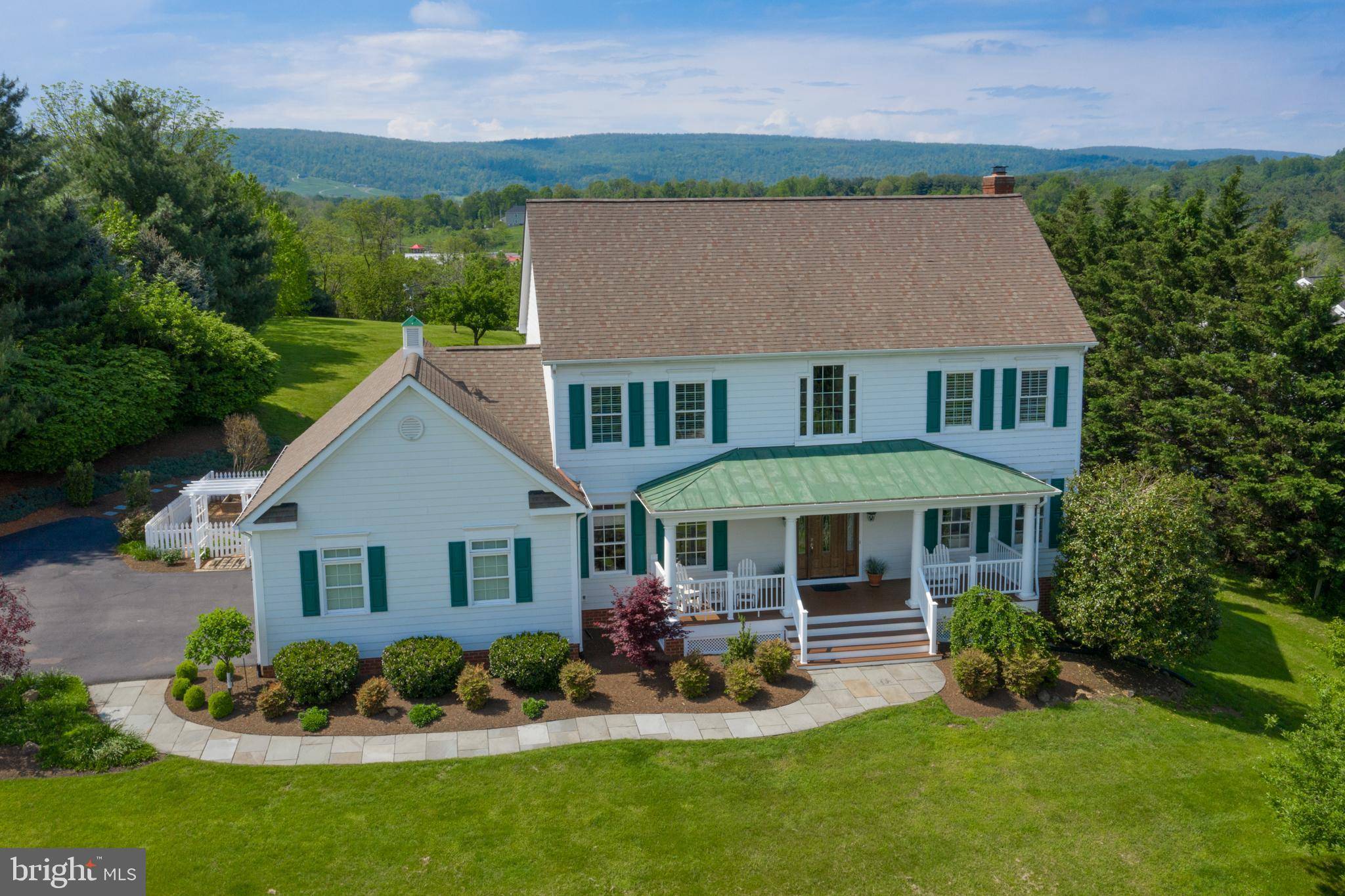 Round Hill, VA 20141,35270 PRESTWICK CT