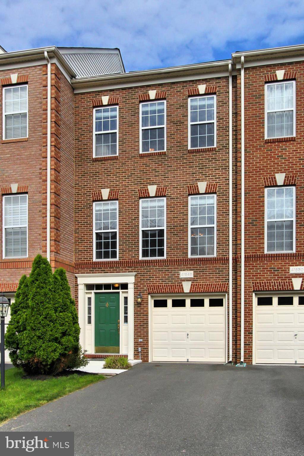 Aldie, VA 20105,41848 CINNABAR SQ