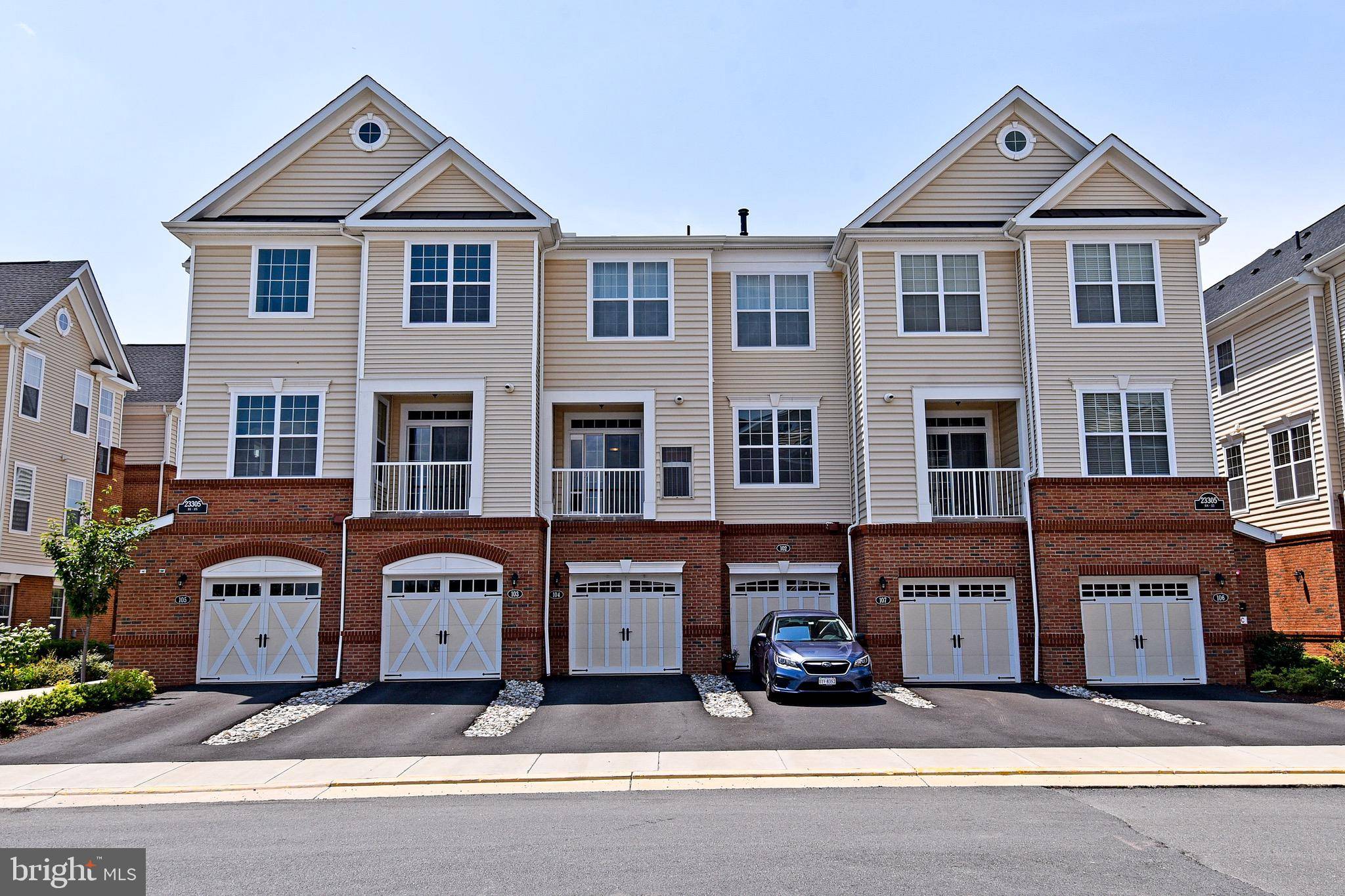 Ashburn, VA 20148,23305 MILLTOWN KNOLL SQ #104