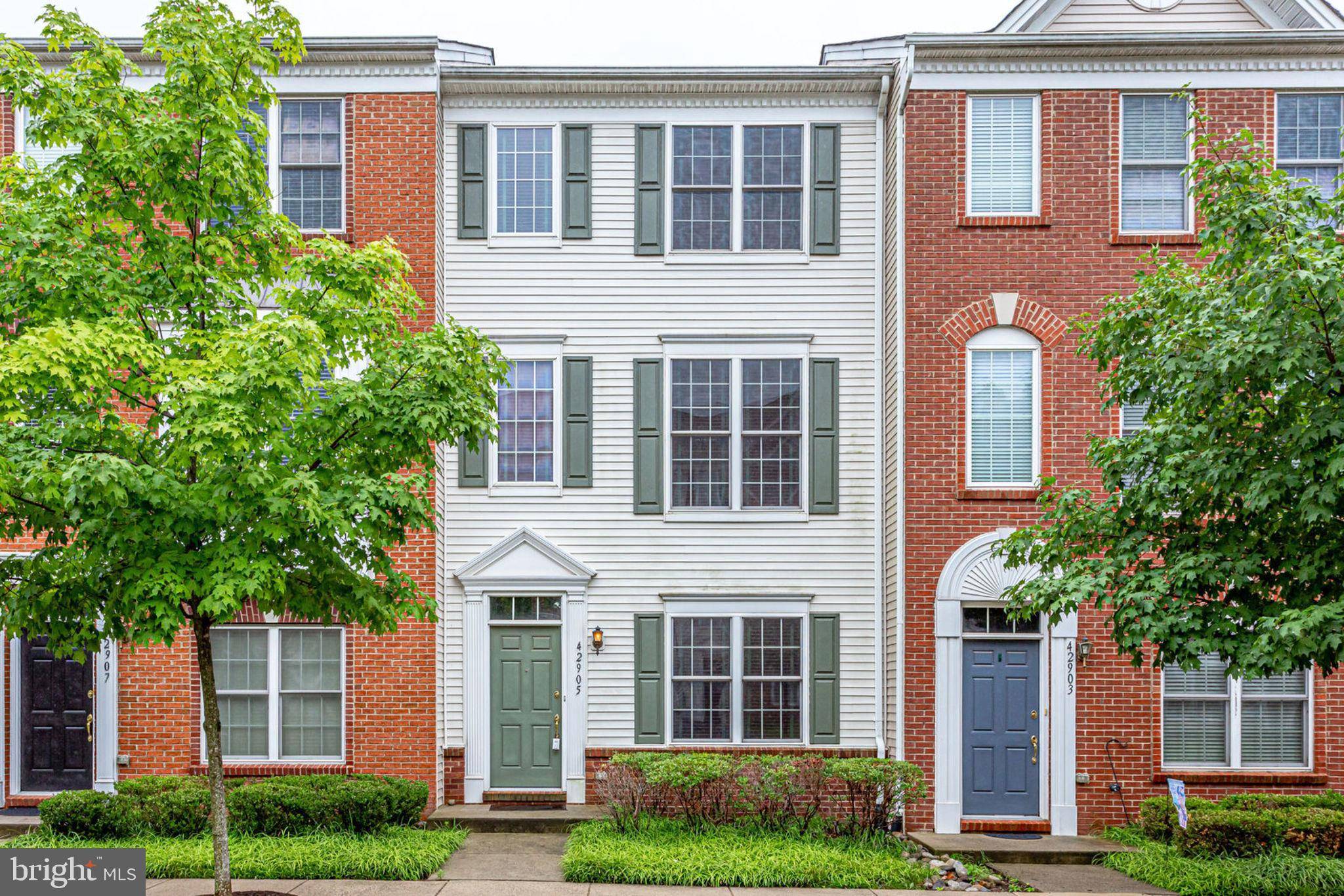 Chantilly, VA 20152,42905 PAMPLIN TER