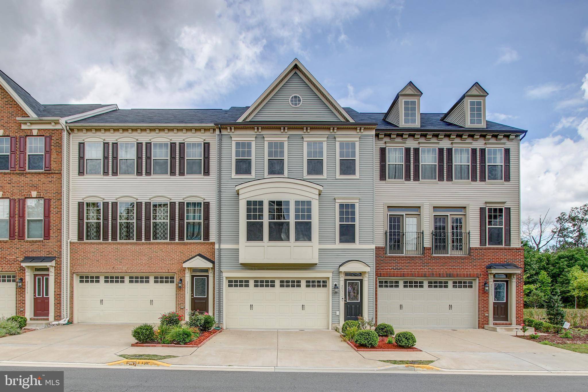 Chantilly, VA 20152,25315 WAKESTONE PARK TER