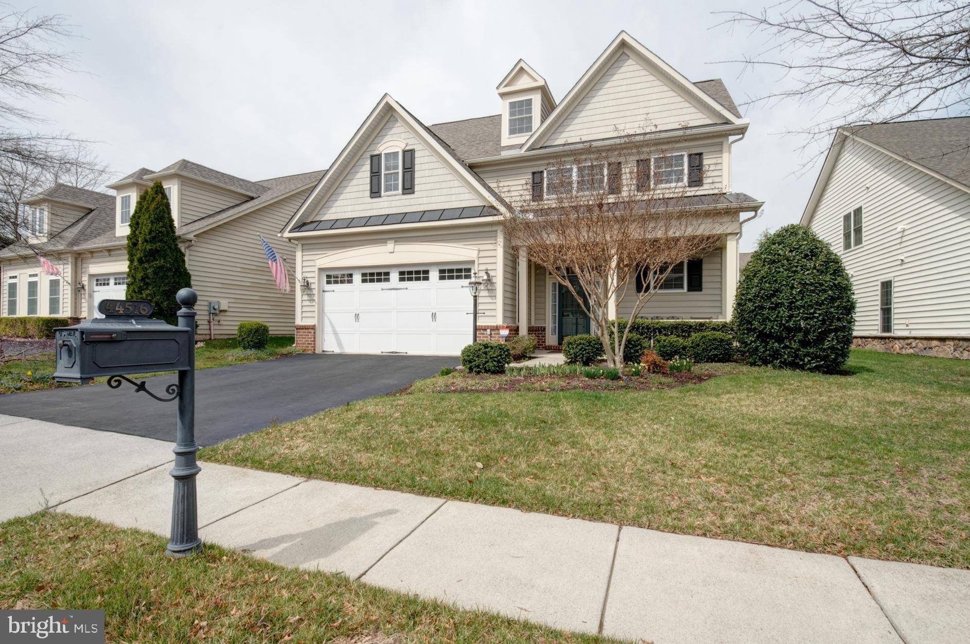 Ashburn, VA 20147,44516 BLUERIDGE MEADOWS DR