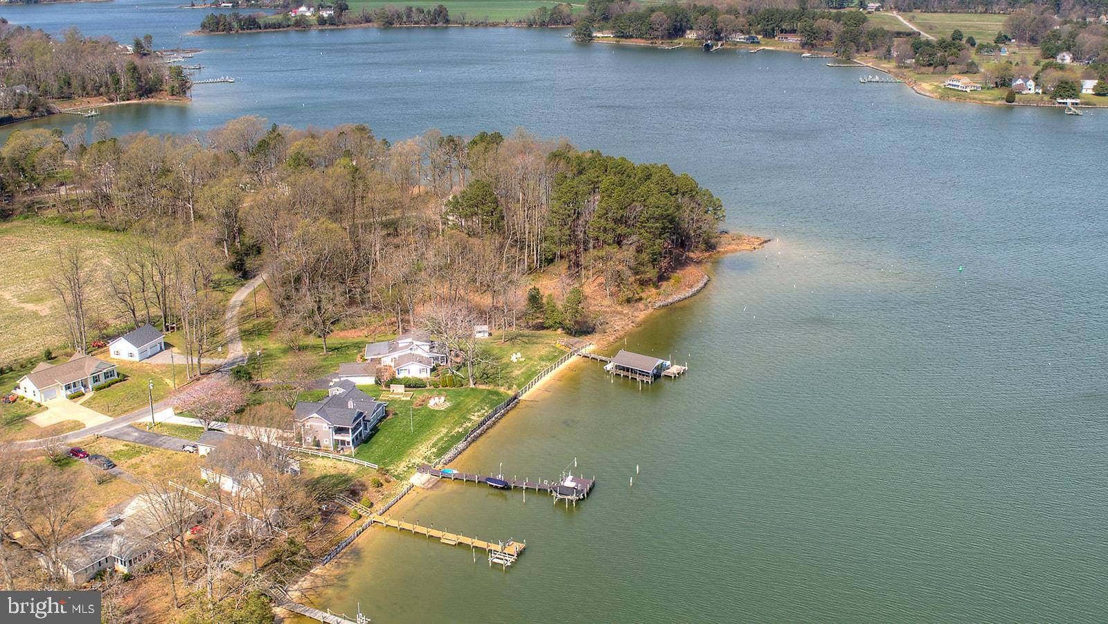 Reedville, VA 22539,735 BRIDGE CREEK CIR