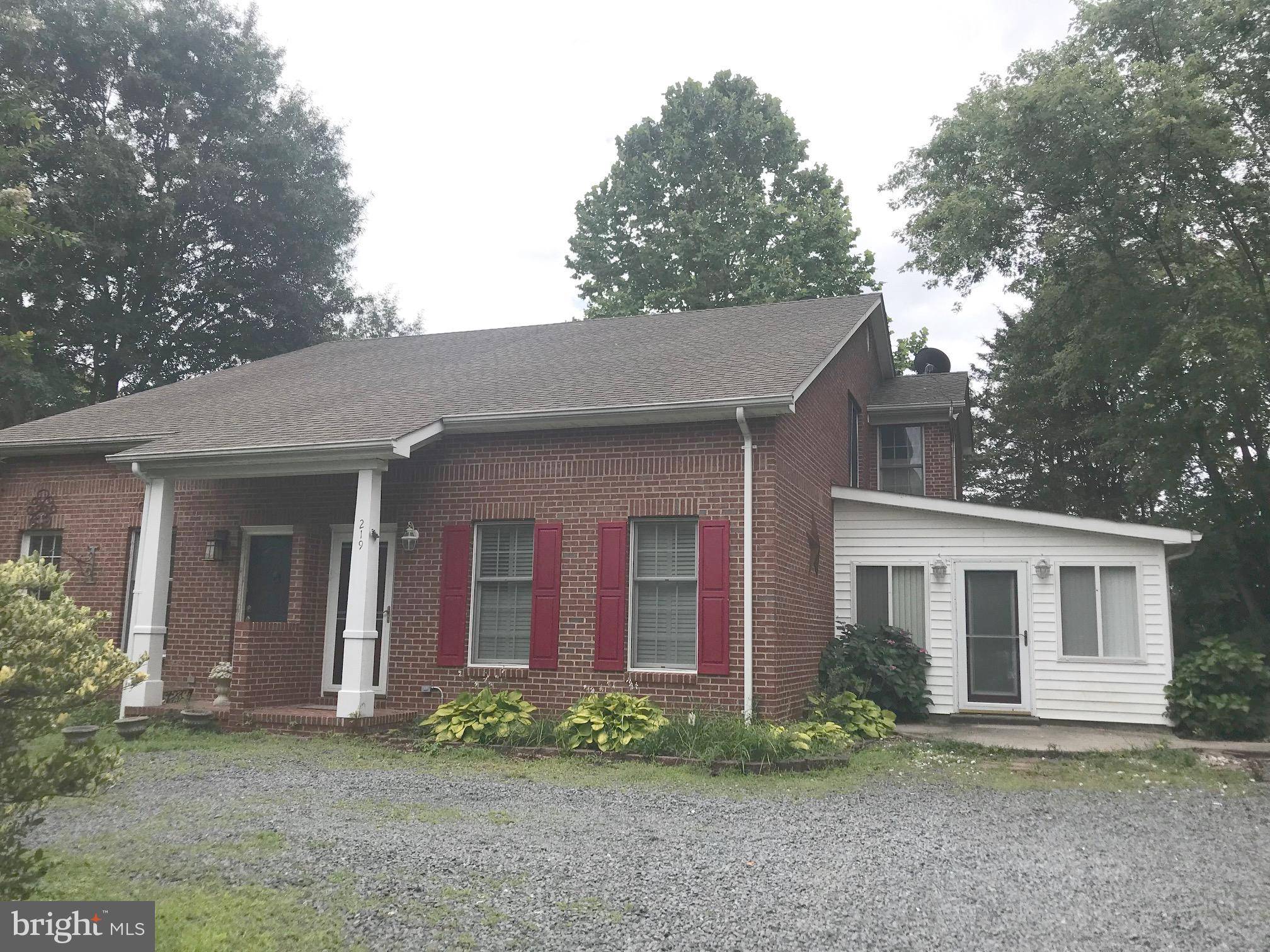 Gordonsville, VA 22942,219 DUKE ST