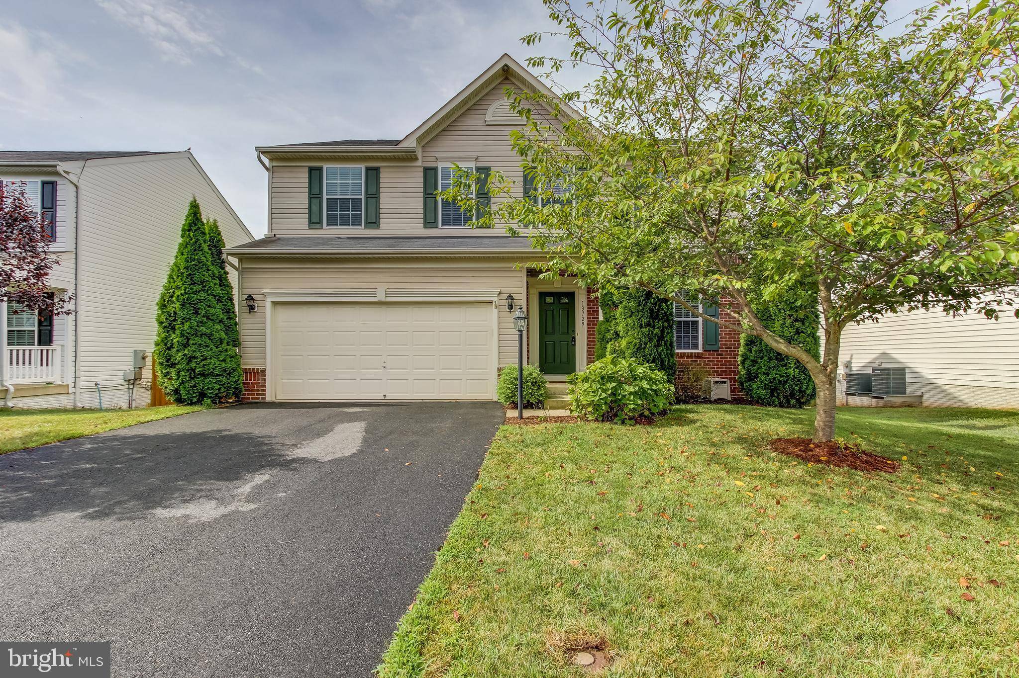 Bristow, VA 20136,13729 CHARDONNAY PL