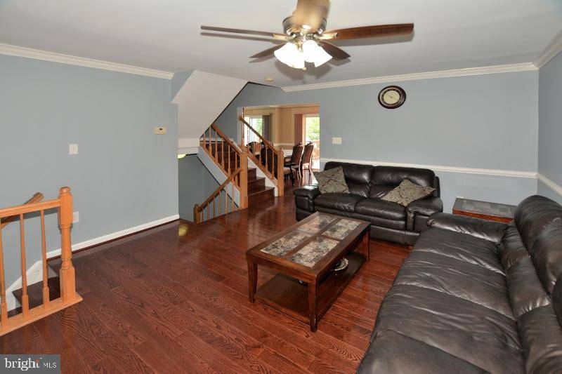 Woodbridge, VA 22193,15501 TRAVAILER CT