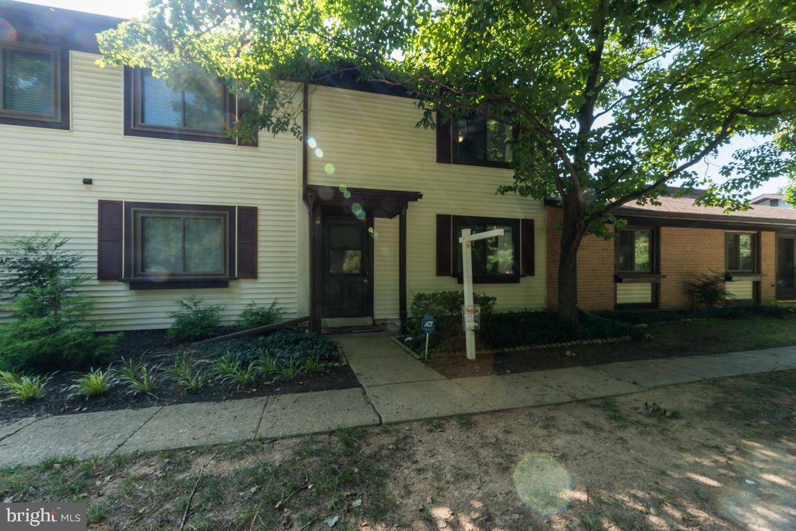 Woodbridge, VA 22192,2591 MERRYWOOD CT #11