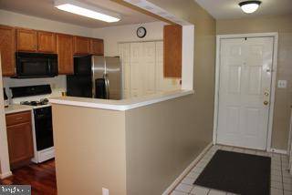 Manassas, VA 20109,8087 LACY DR #31